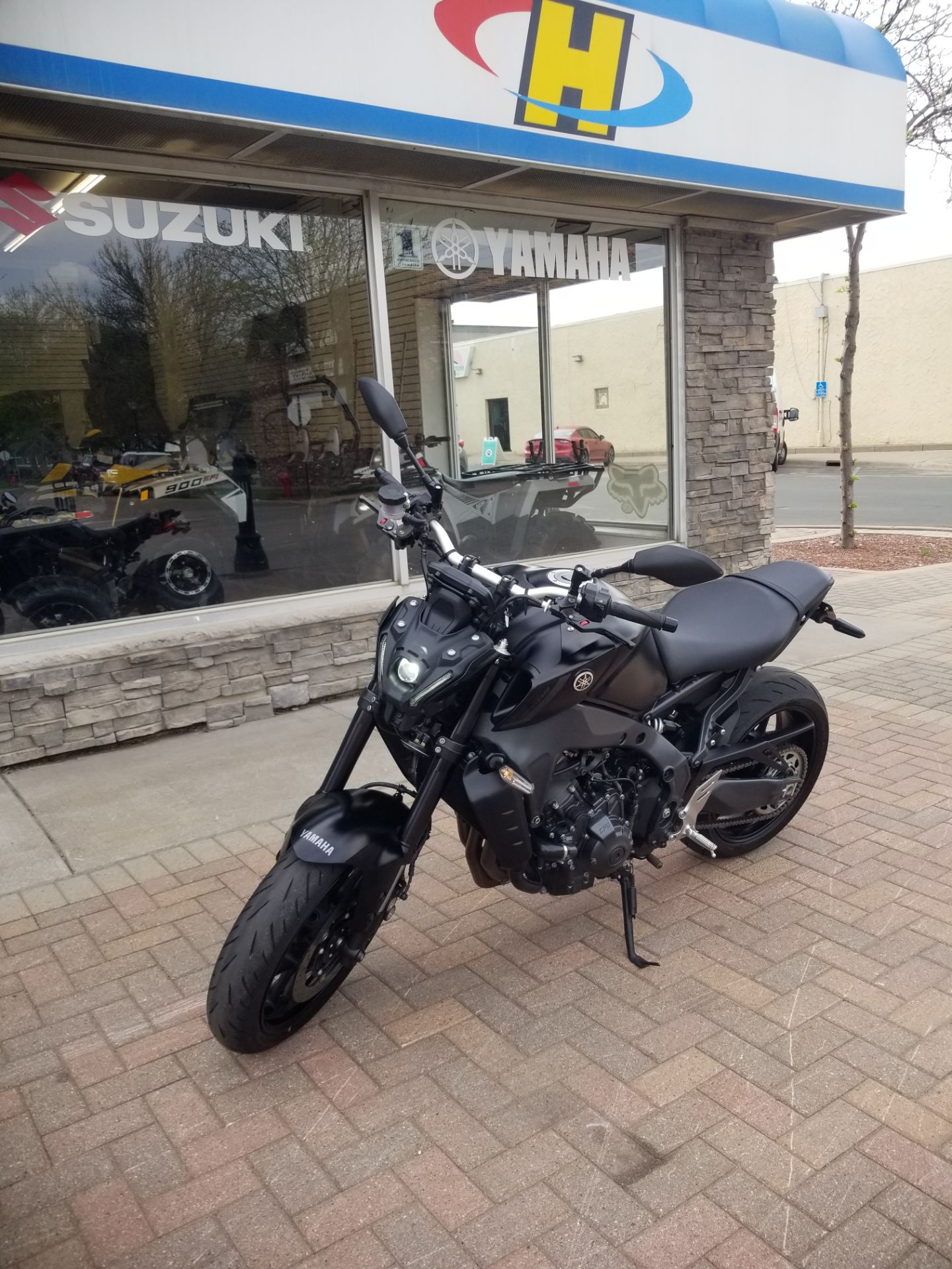 2022 Yamaha MT-09 in Osseo, Minnesota - Photo 1