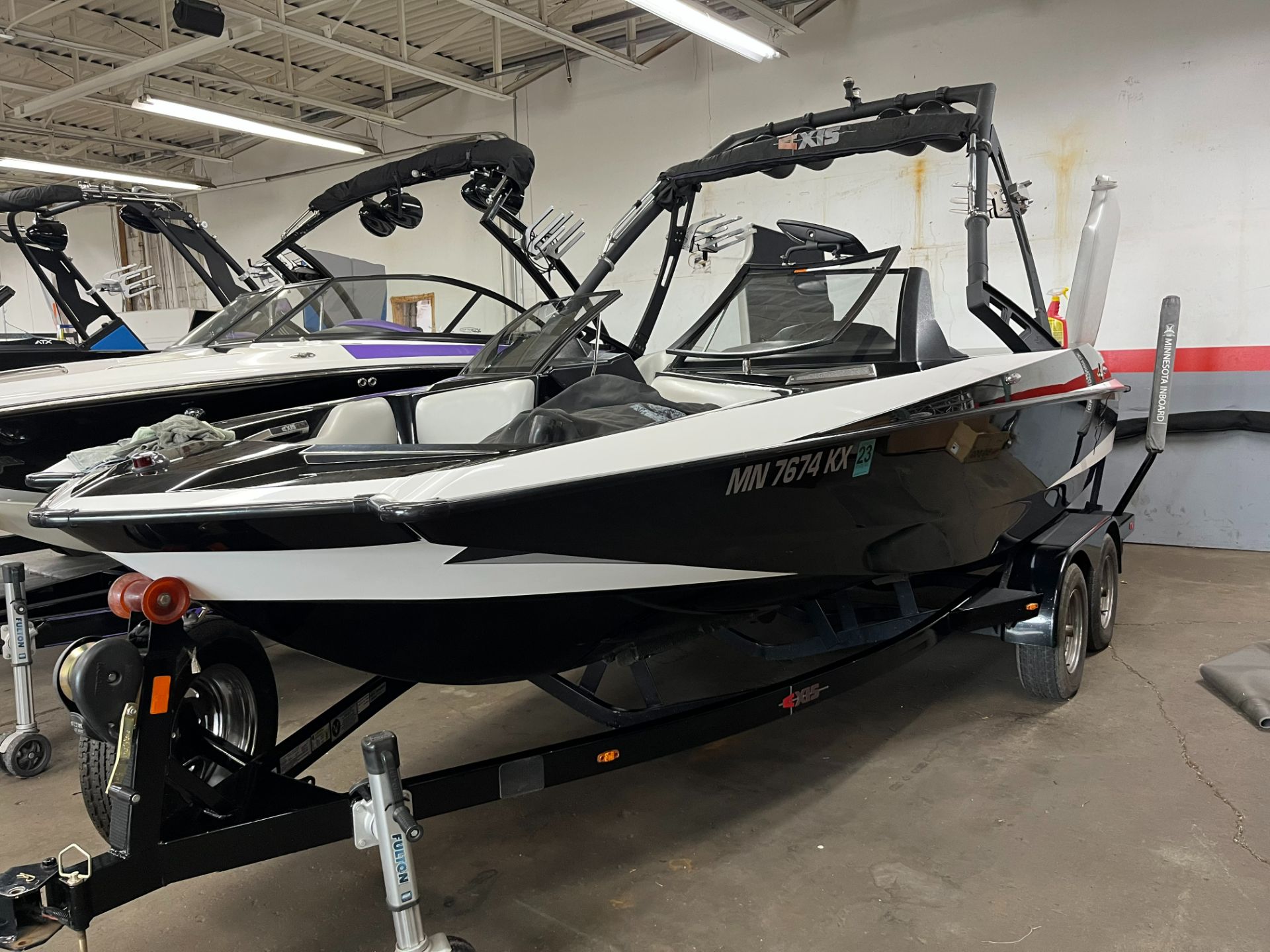 2012 Axis A20 in Osseo, Minnesota - Photo 1
