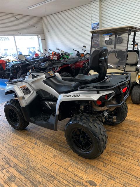 2019 Can-Am Outlander MAX XT 570 in Osseo, Minnesota - Photo 4