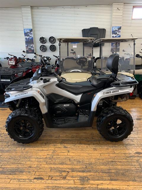 2019 Can-Am Outlander MAX XT 570 in Osseo, Minnesota - Photo 5