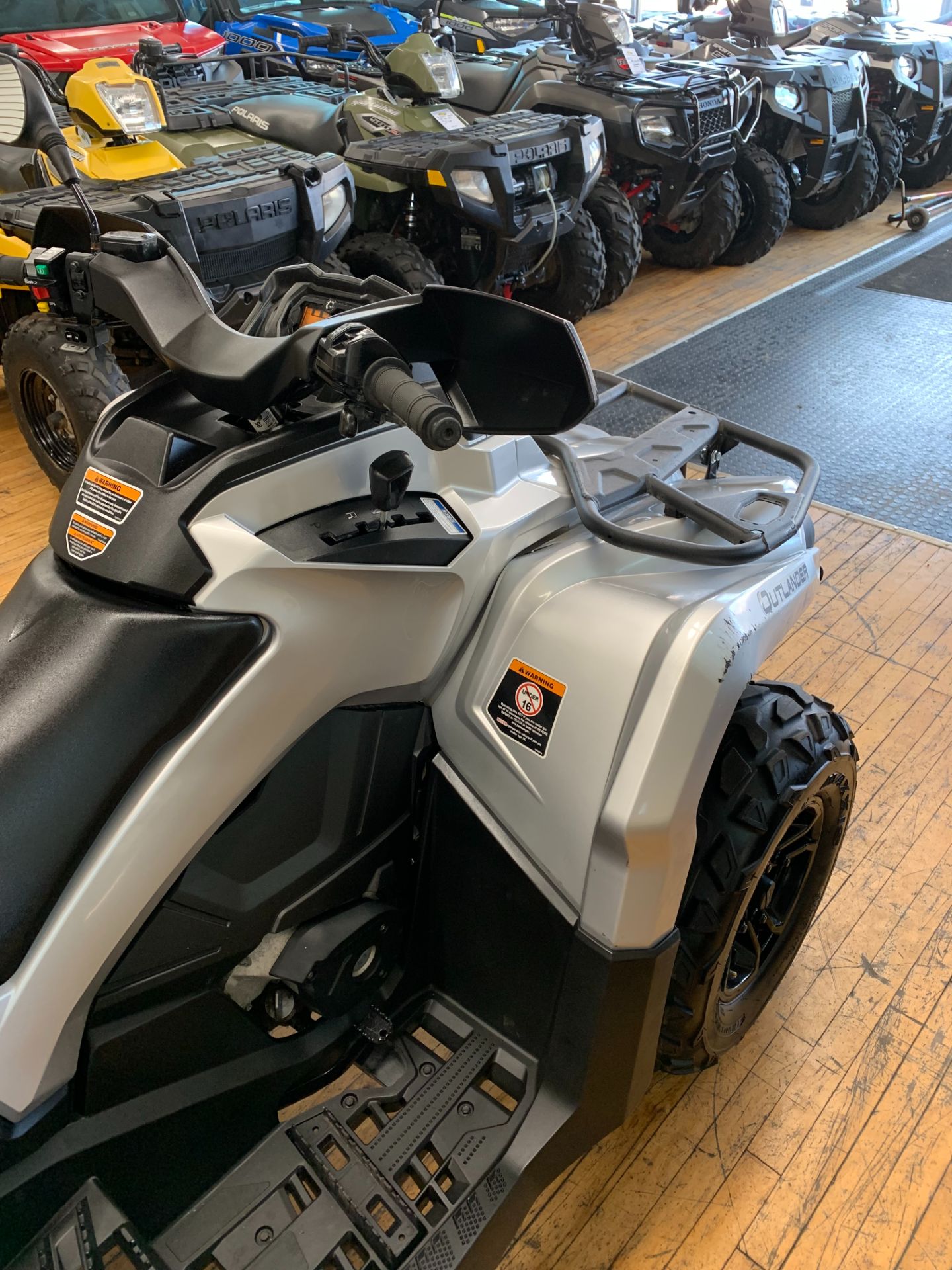 2019 Can-Am Outlander MAX XT 570 in Osseo, Minnesota - Photo 7