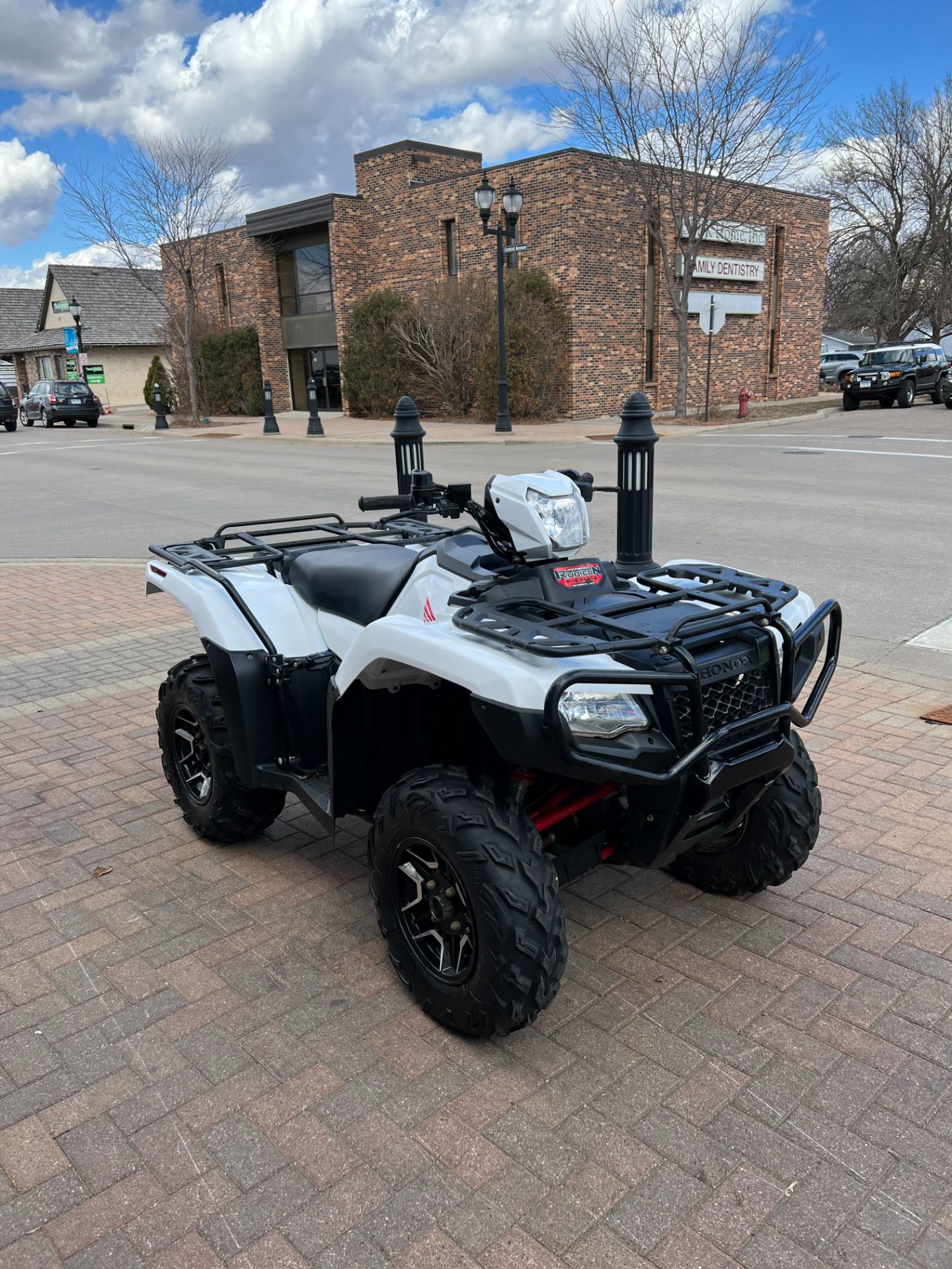 2016 Honda FourTrax Foreman Rubicon 4x4 Automatic DCT EPS Deluxe in Osseo, Minnesota - Photo 2