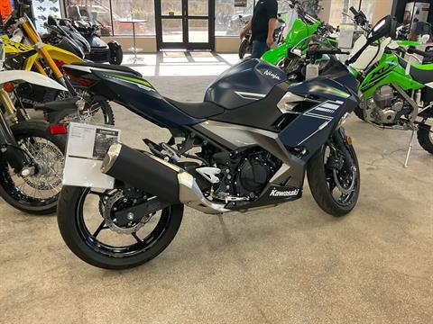 2022 Kawasaki Ninja 400 in Bakersfield, California - Photo 2