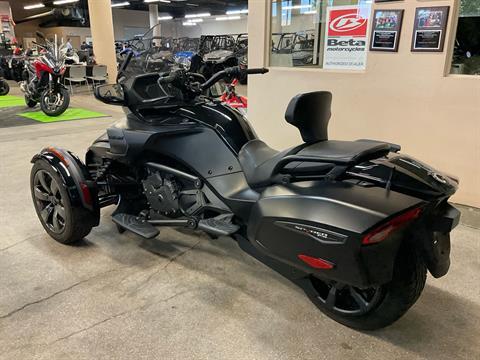 2016 Can-Am Spyder F3 Limited Special Series in Bakersfield, California - Photo 2