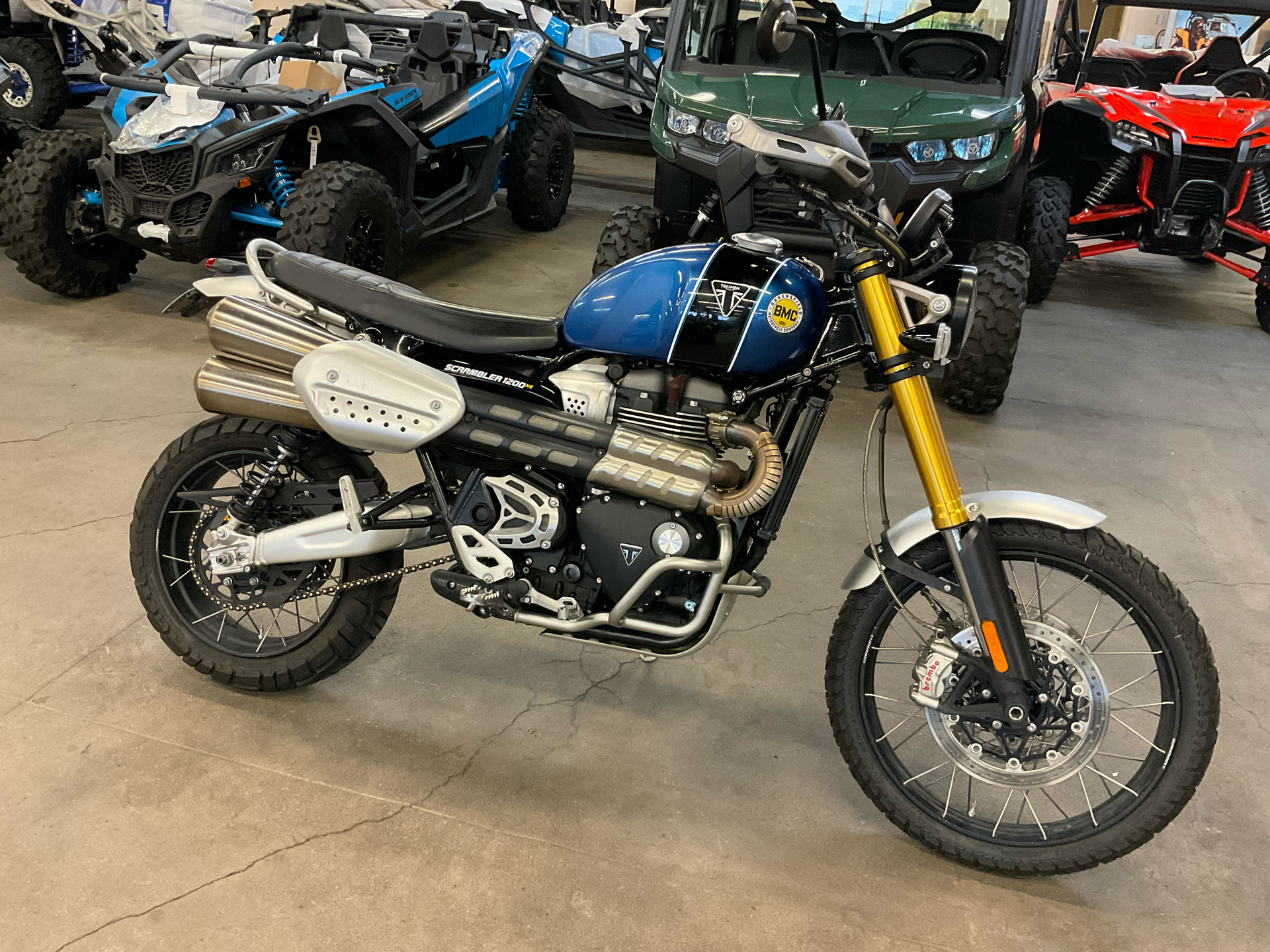 Used 19 Triumph Scrambler 10 Xe Cobalt Blue Jet Black Motorcycles In Bakersfield Ca