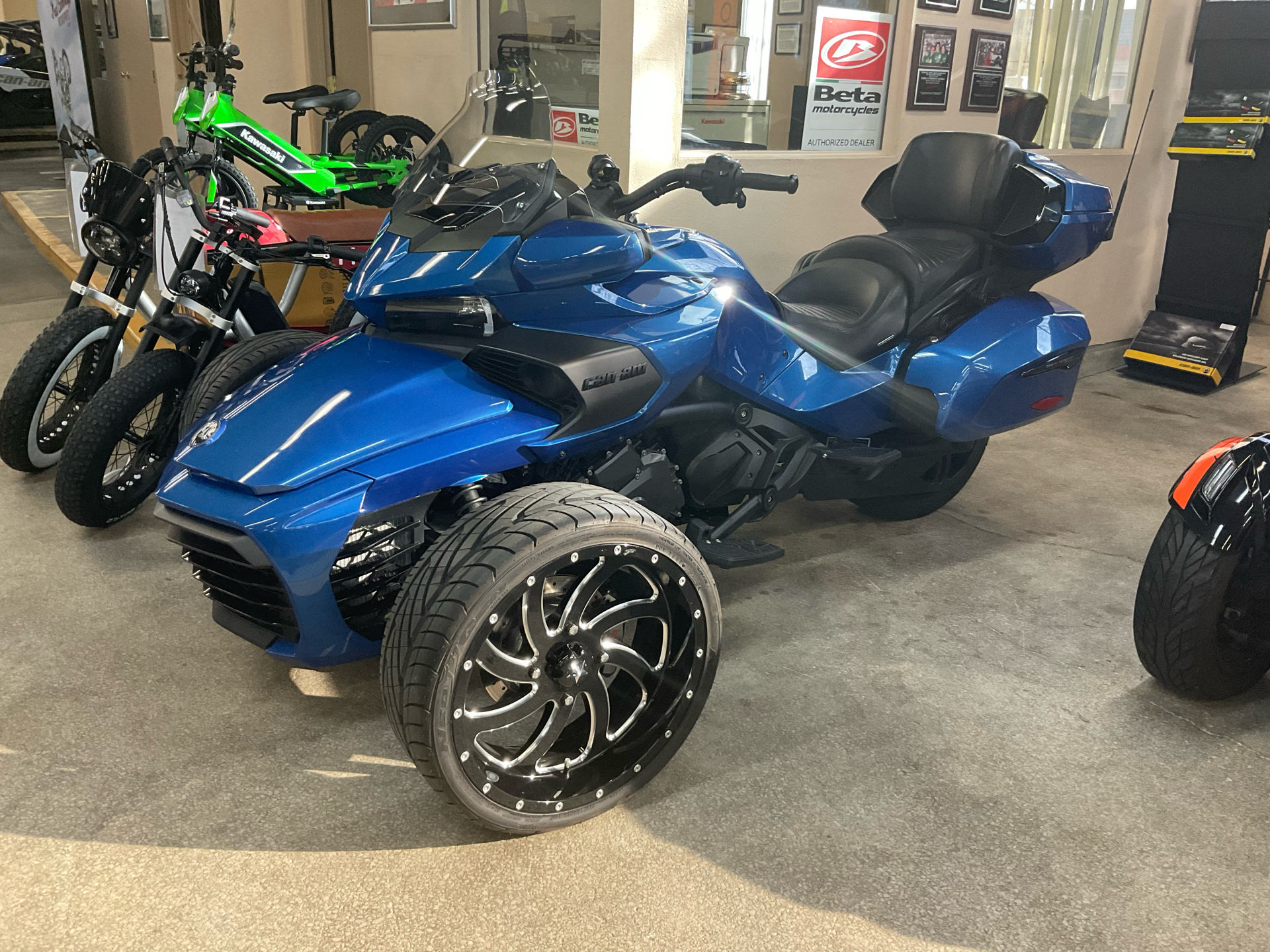 2019 Can-Am Spyder F3 Limited in Bakersfield, California - Photo 1