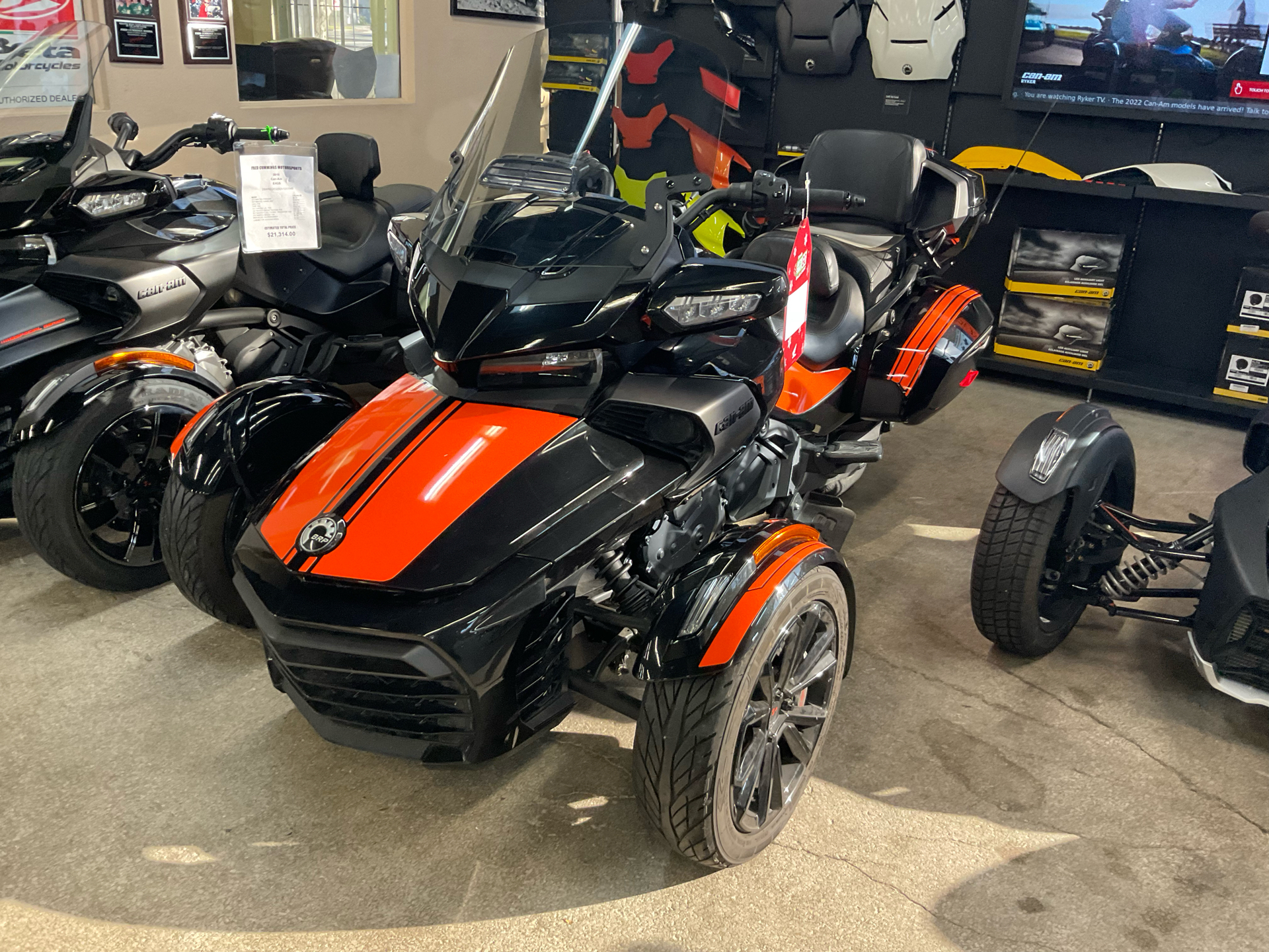 2018 Can-Am Spyder F3 Limited in Bakersfield, California - Photo 1