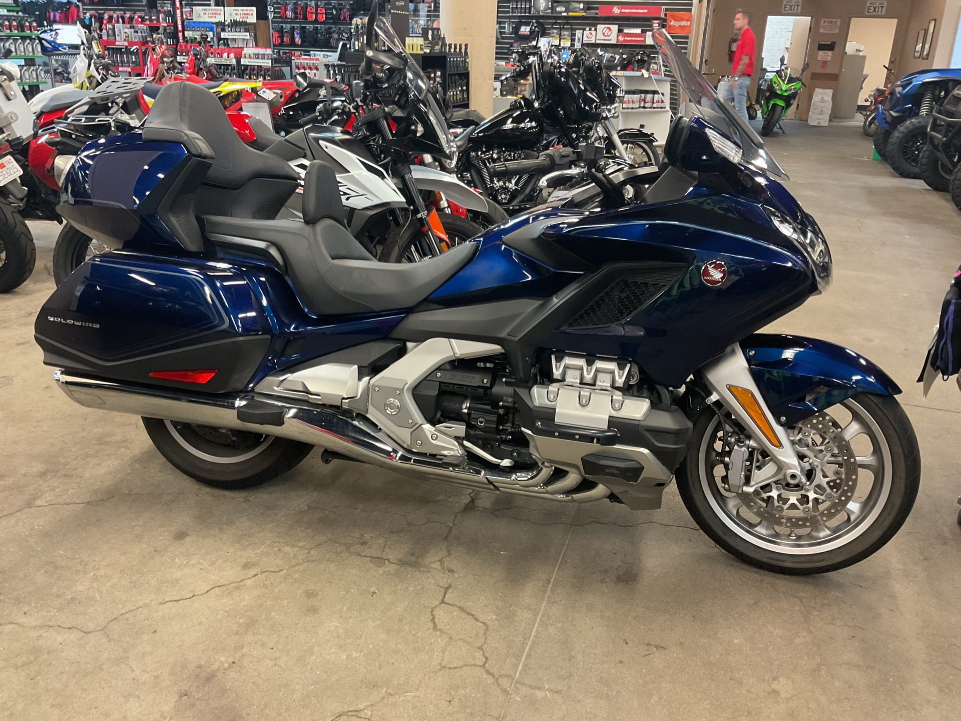 2018 Honda Gold Wing Tour in Bakersfield, California - Photo 1