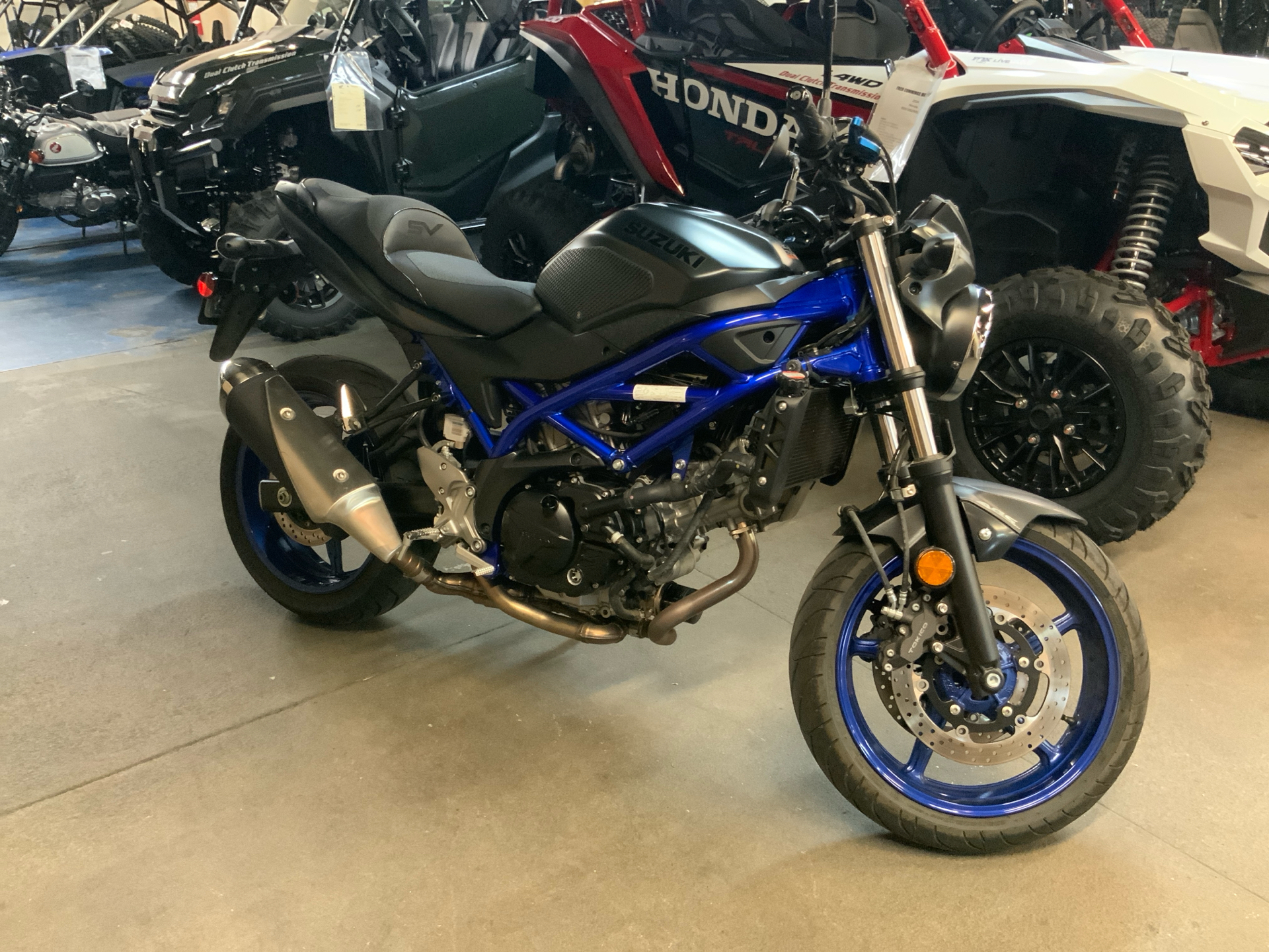 2022 Suzuki SV650 ABS in Bakersfield, California - Photo 2