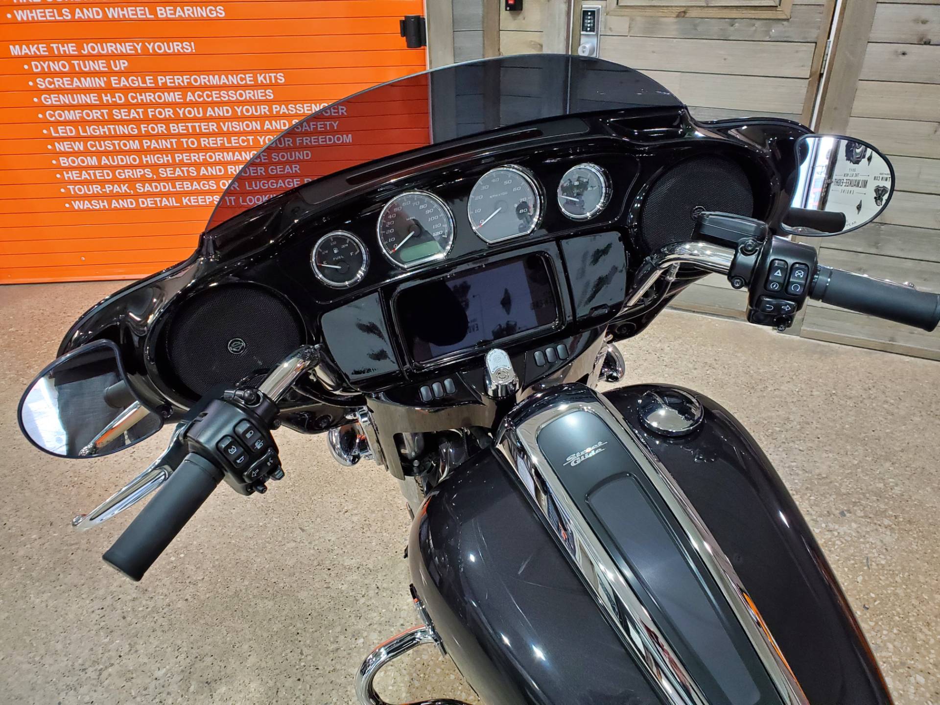 2021 Harley-Davidson Street Glide® Special in Kokomo, Indiana - Photo 11