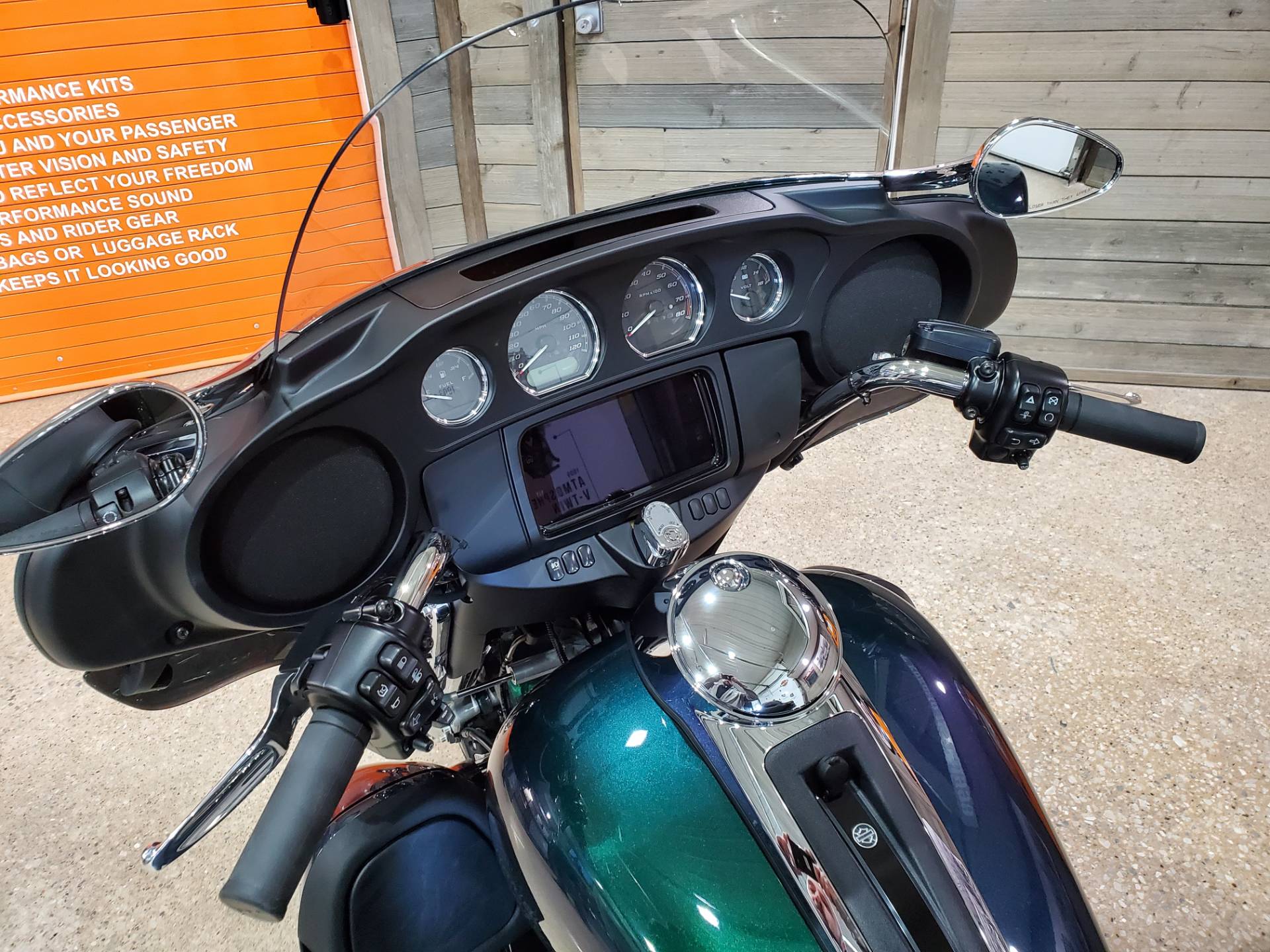 2021 Harley-Davidson Tri Glide® Ultra in Kokomo, Indiana - Photo 16