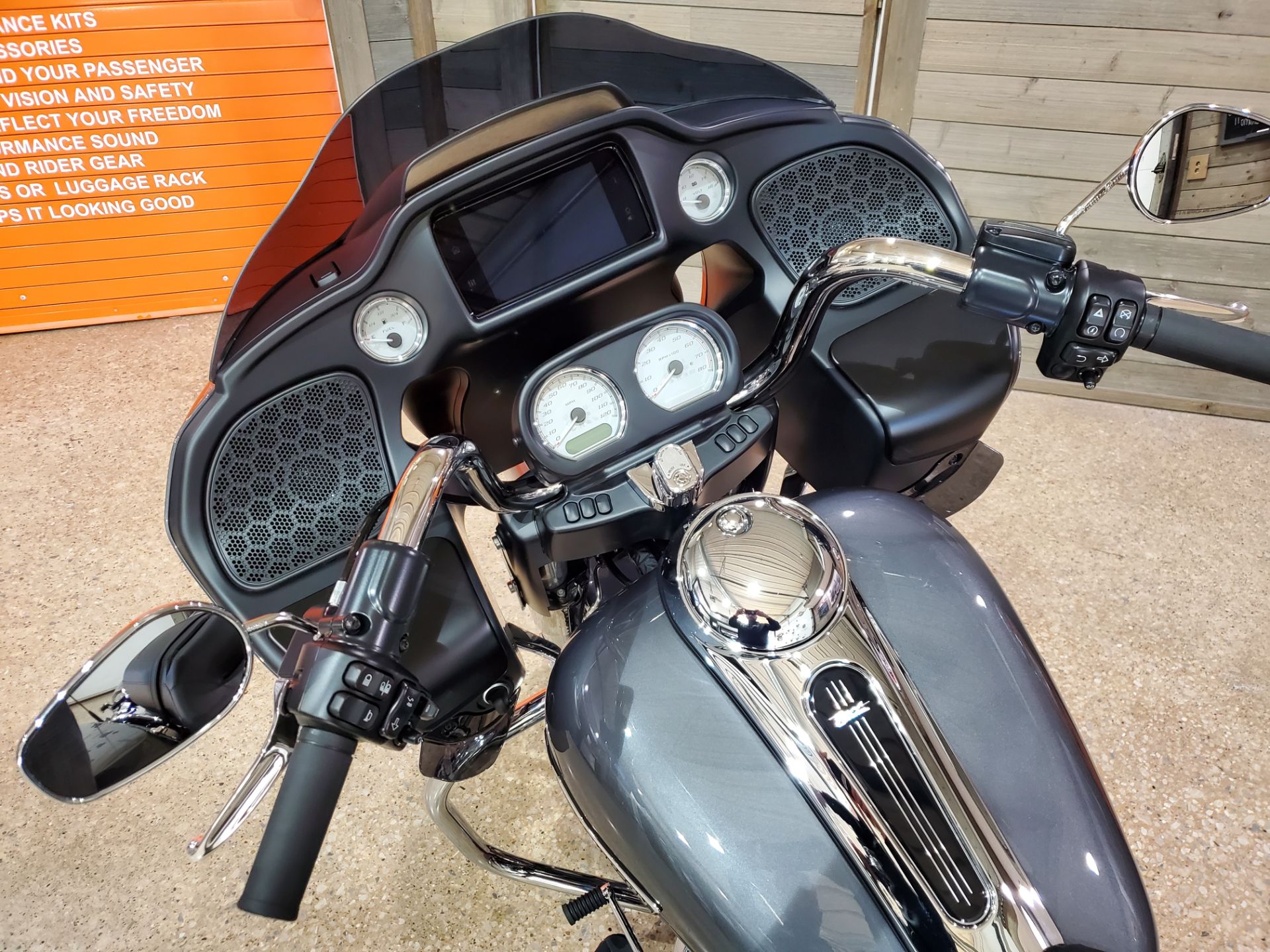 2021 Harley-Davidson Road Glide® in Kokomo, Indiana - Photo 11