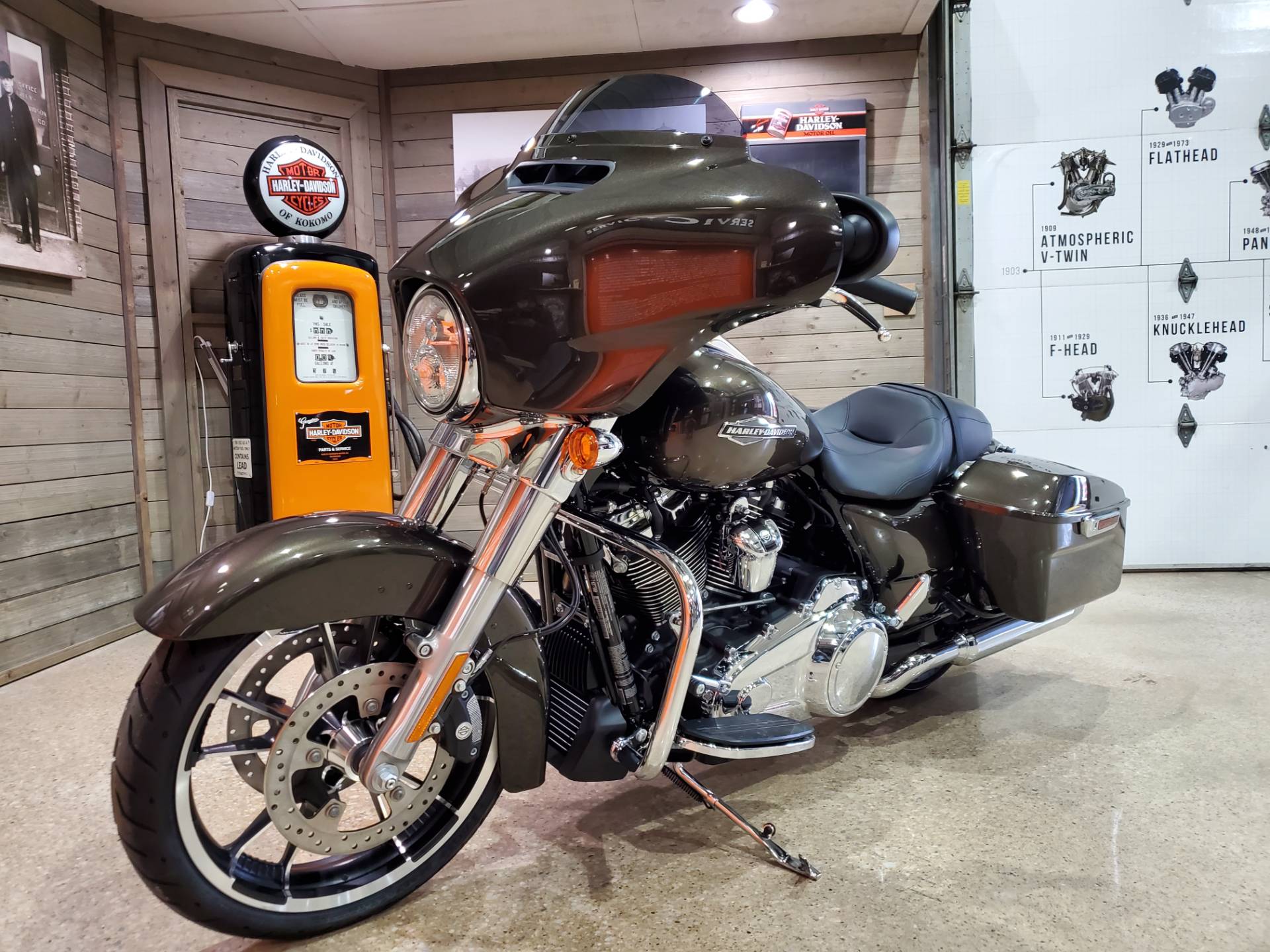 2021 Harley-Davidson Street Glide® in Kokomo, Indiana - Photo 7