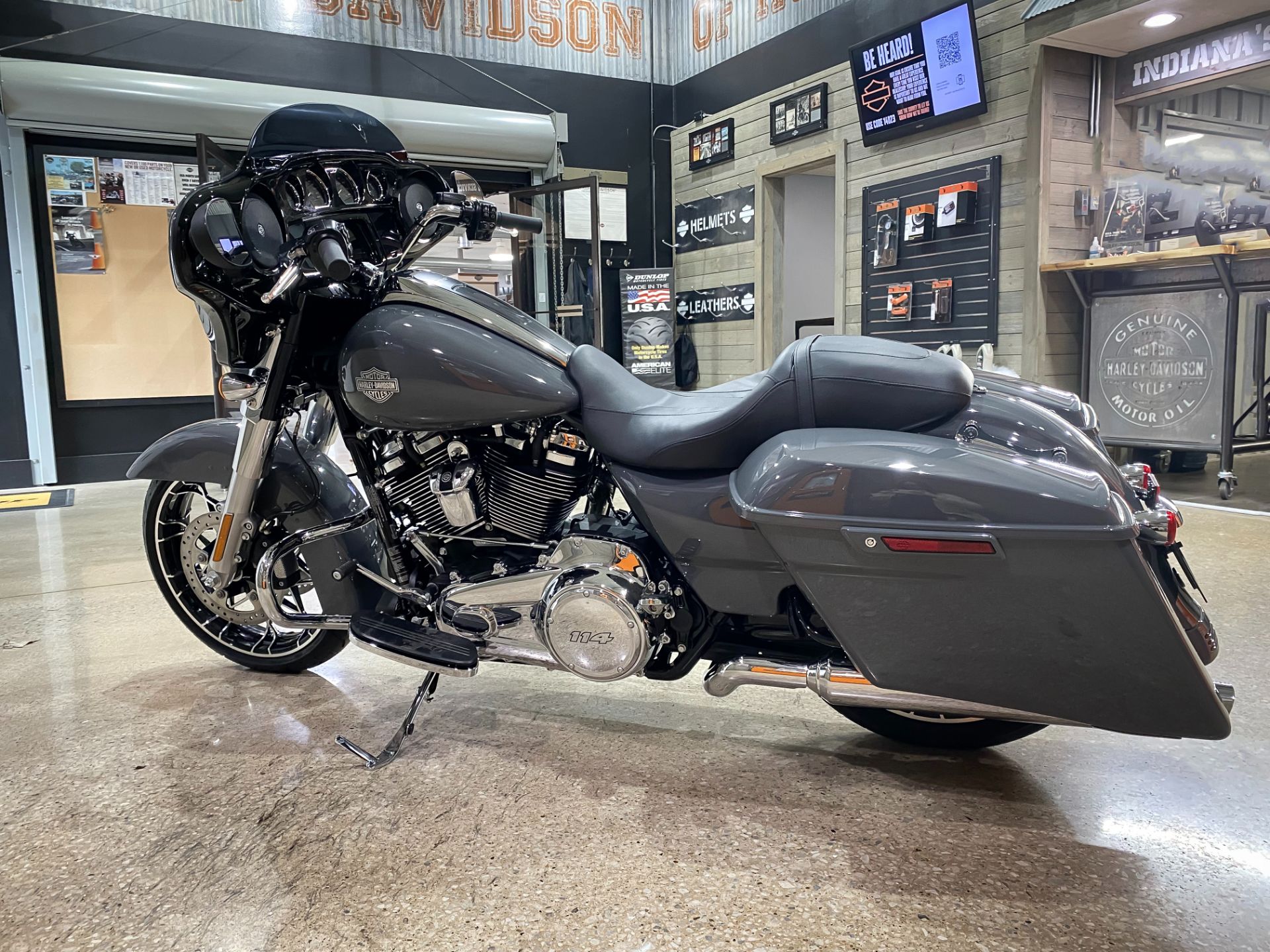2022 Harley-Davidson Street Glide® Special in Kokomo, Indiana - Photo 7