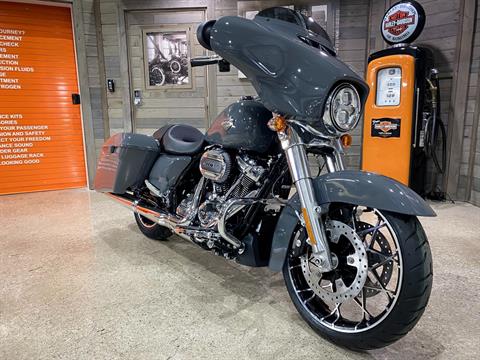 2022 Harley-Davidson Street Glide® Special in Kokomo, Indiana - Photo 4