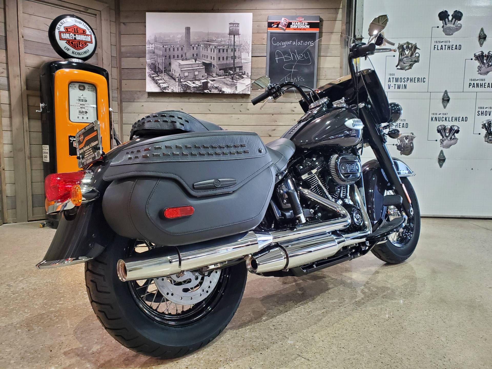 2021 Harley-Davidson Heritage Classic 114 in Kokomo, Indiana - Photo 3