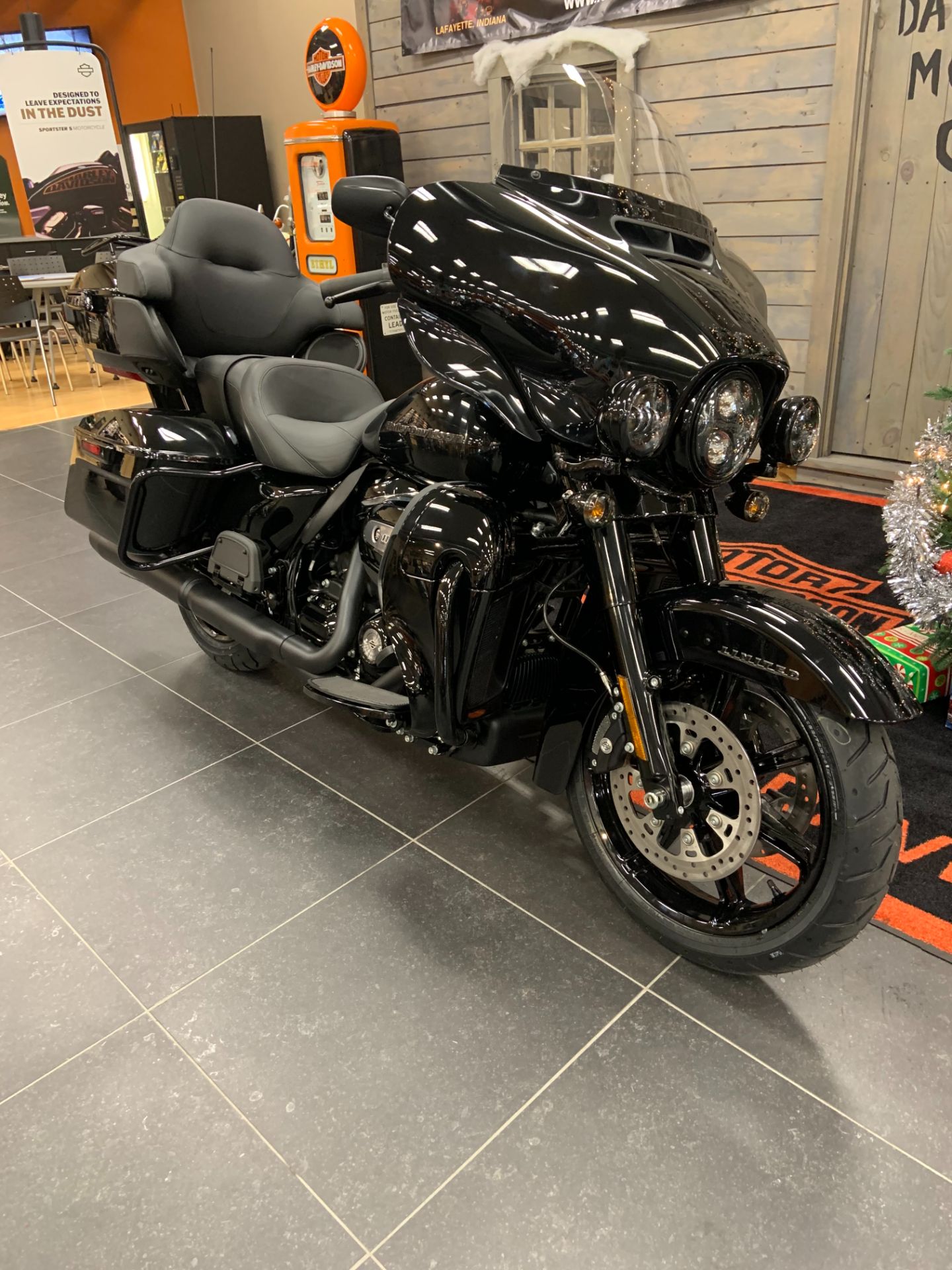 2021 Harley-Davidson Ultra Limited in Lafayette, Indiana - Photo 6