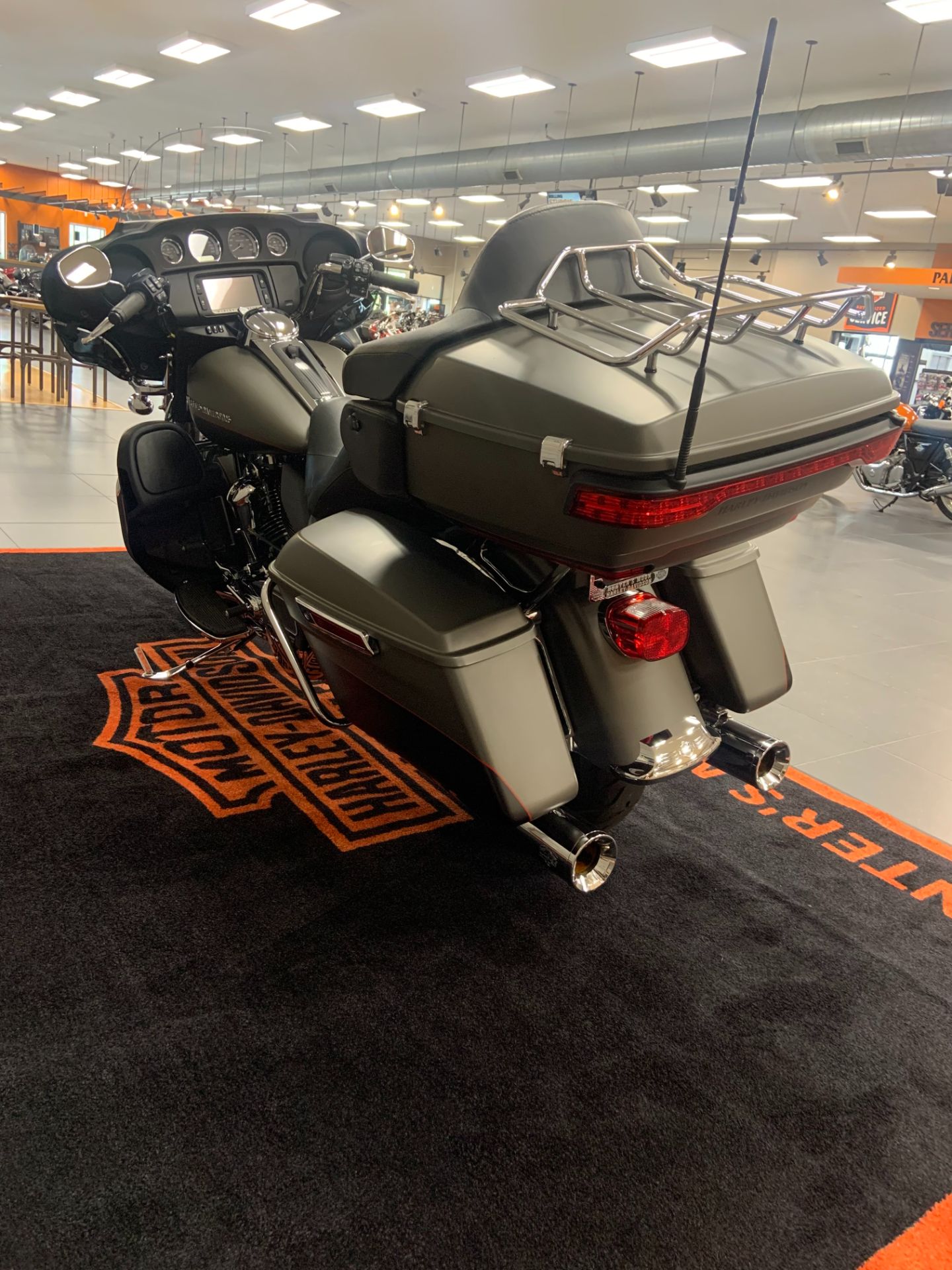 2018 Harley-Davidson Ultra Limited in Lafayette, Indiana - Photo 3