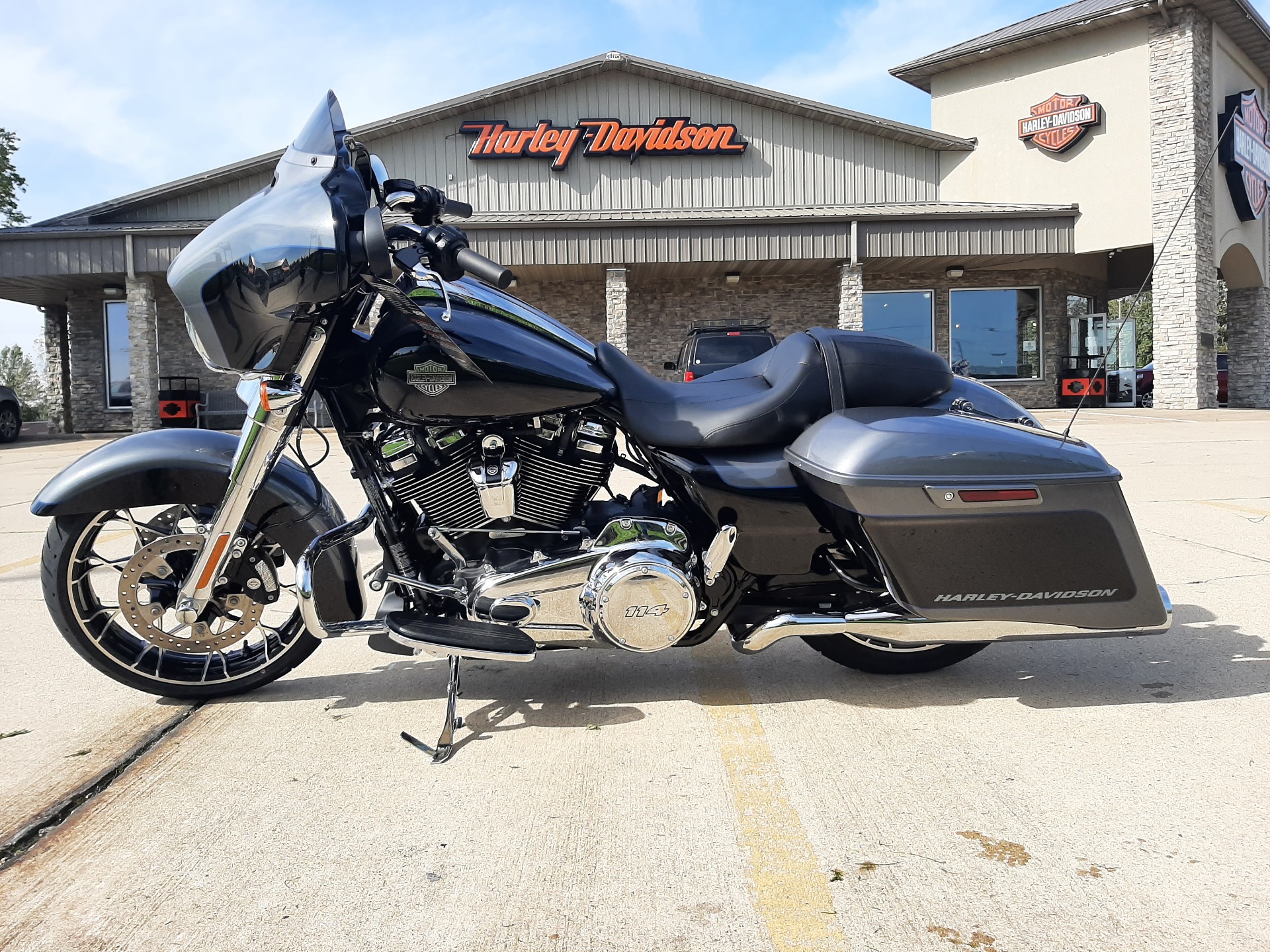 2021 Harley-Davidson Street Glide®Special in Michigan City, Indiana - Photo 3