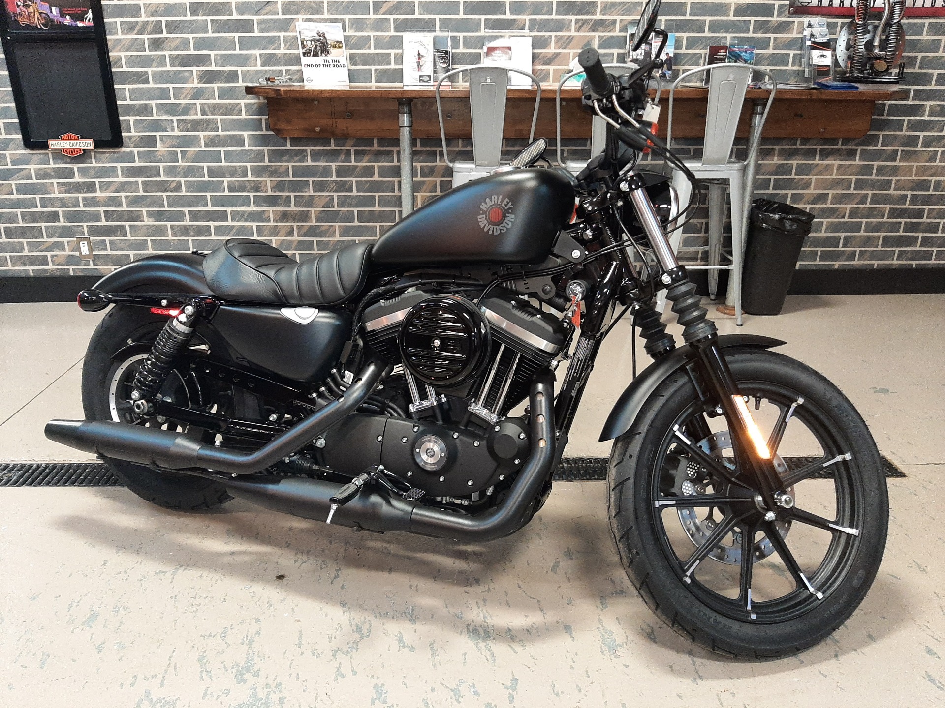 2021 Harley-Davidson Iron 883 in Michigan City, Indiana - Photo 1