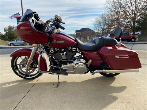 2021 Harley-Davidson Road Glide® in Bloomington, Indiana - Photo 8