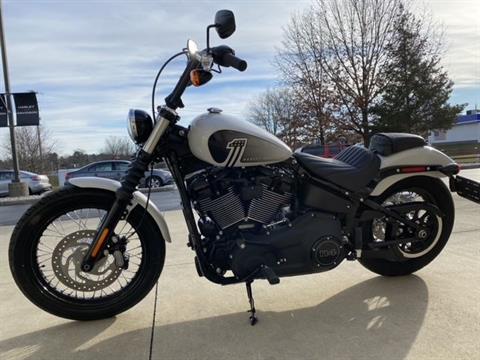 2021 Harley-Davidson Street Bob® 114 in Bloomington, Indiana - Photo 8