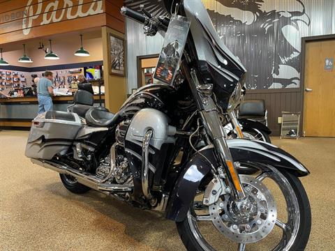 2015 Harley-Davidson CVO™ Street Glide® in Valparaiso, Indiana - Photo 1