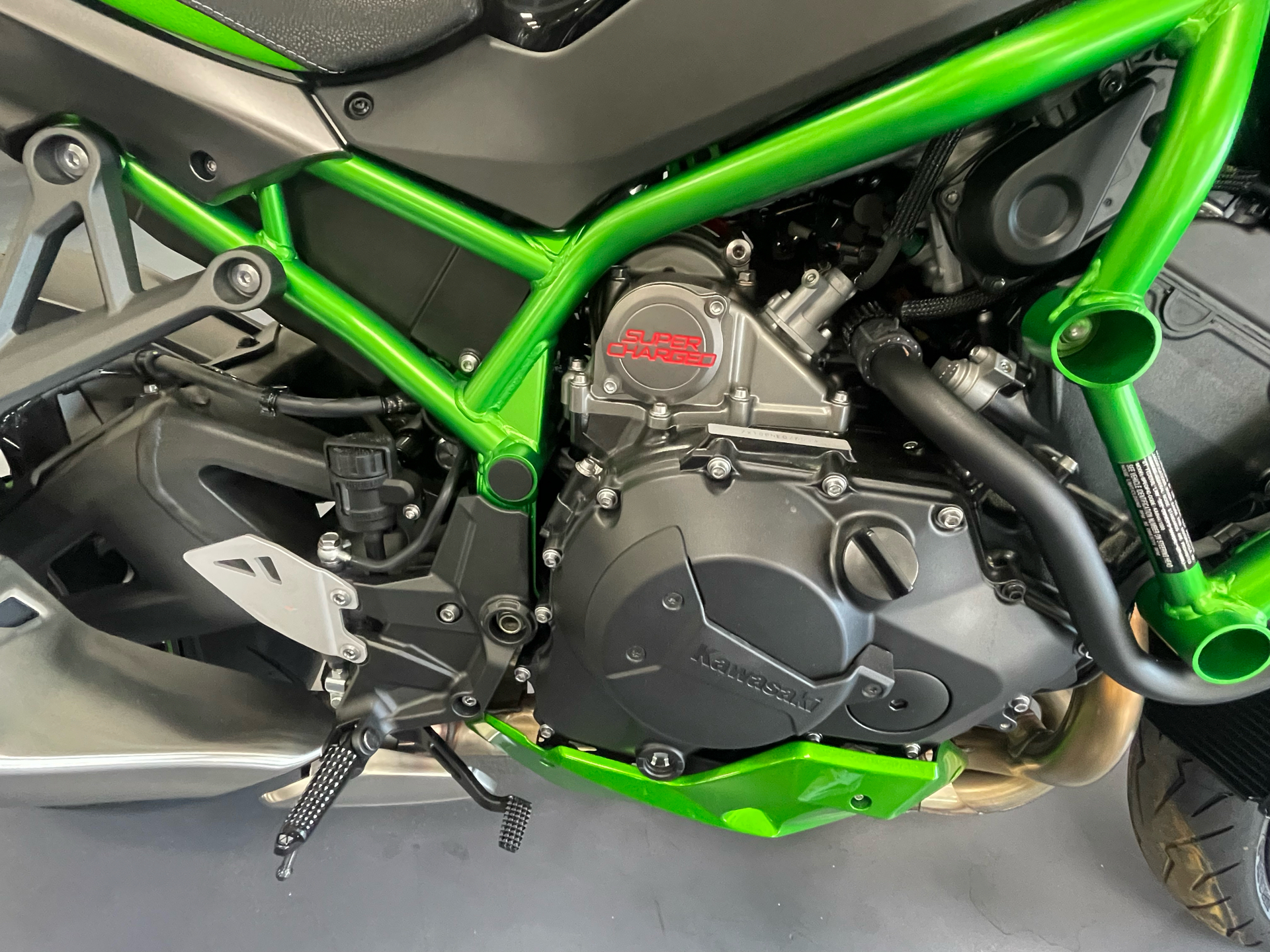 2024 Kawasaki Z H2 SE ABS in Florence, South Carolina - Photo 3