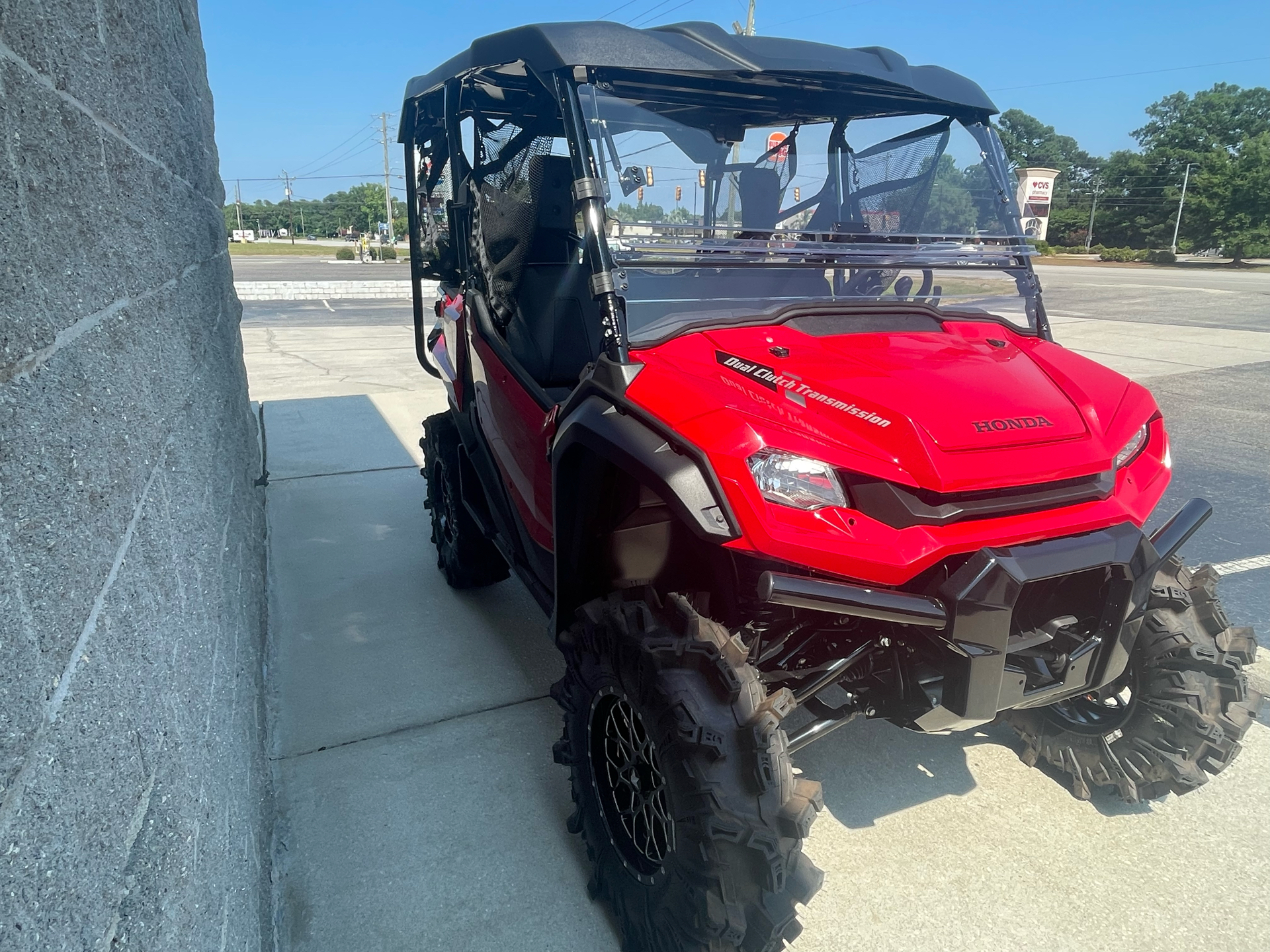 2024 Honda Pioneer 1000-5 Deluxe in Florence, South Carolina - Photo 5