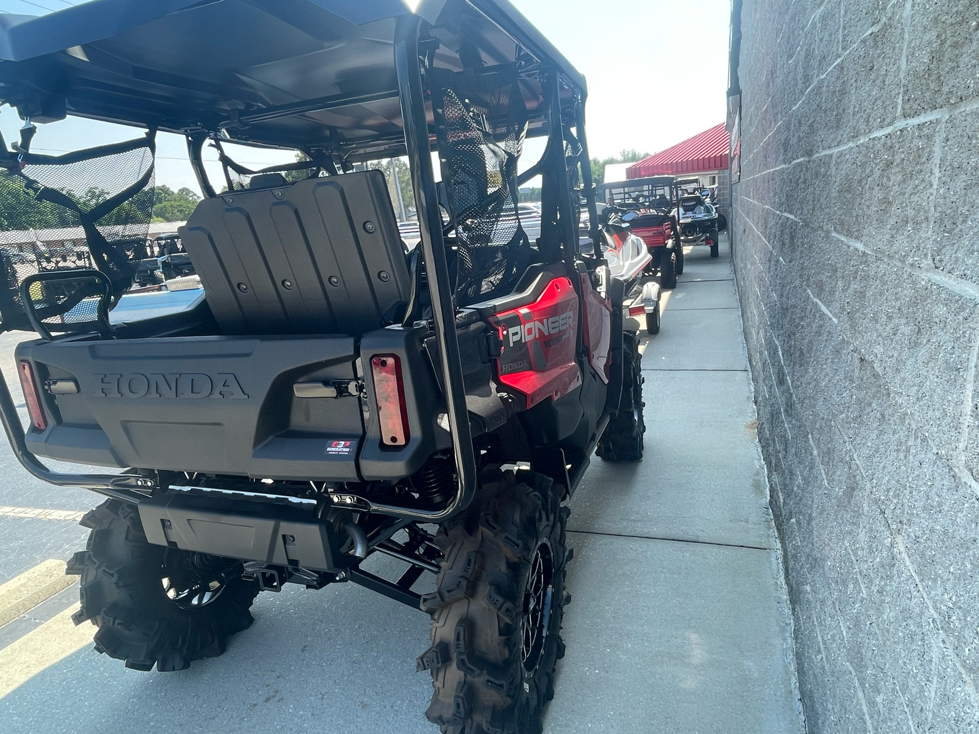 2024 Honda Pioneer 1000-5 Deluxe in Florence, South Carolina - Photo 7