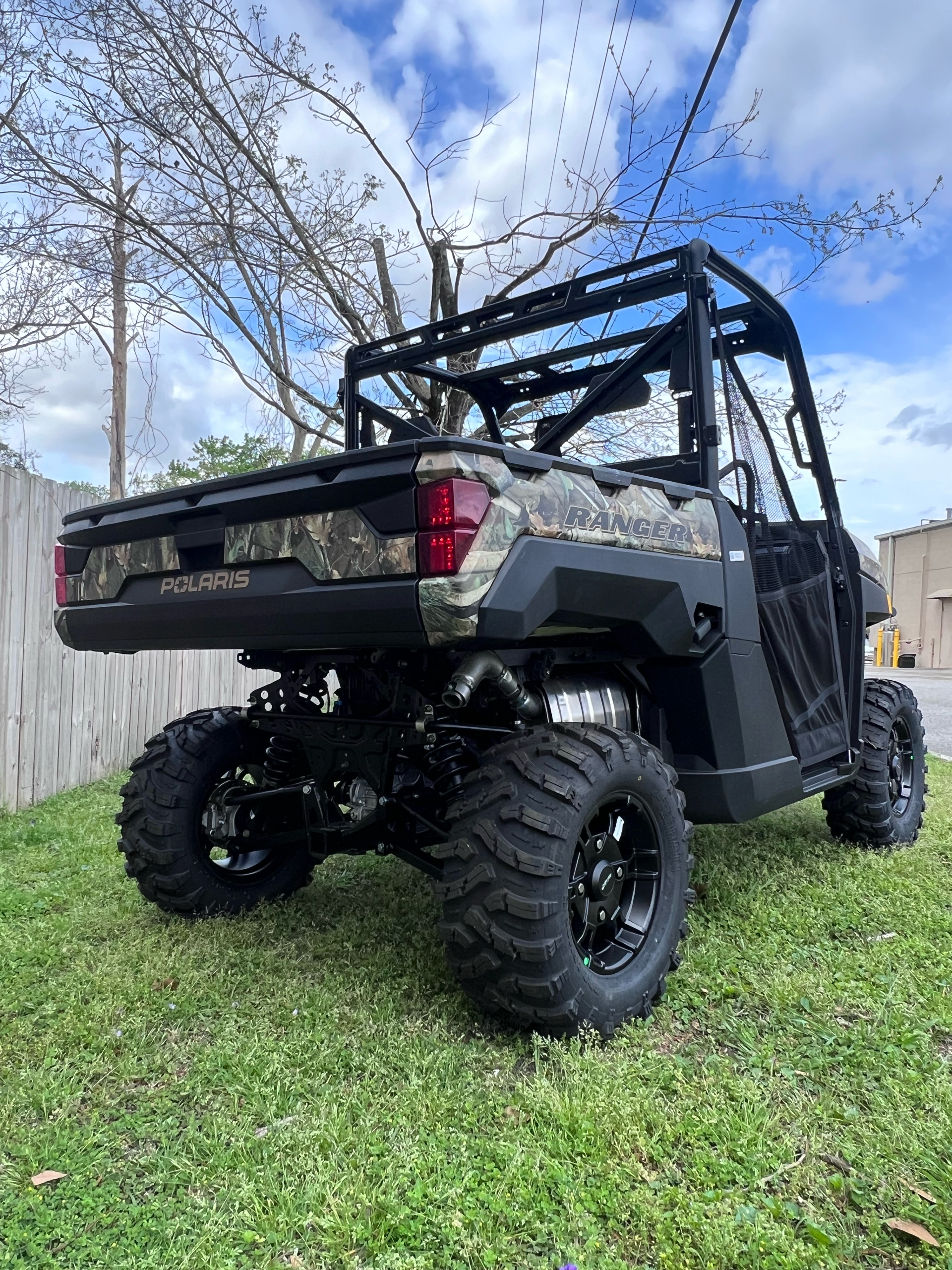 2024 Polaris Ranger XP 1000 Premium in Florence, South Carolina - Photo 3