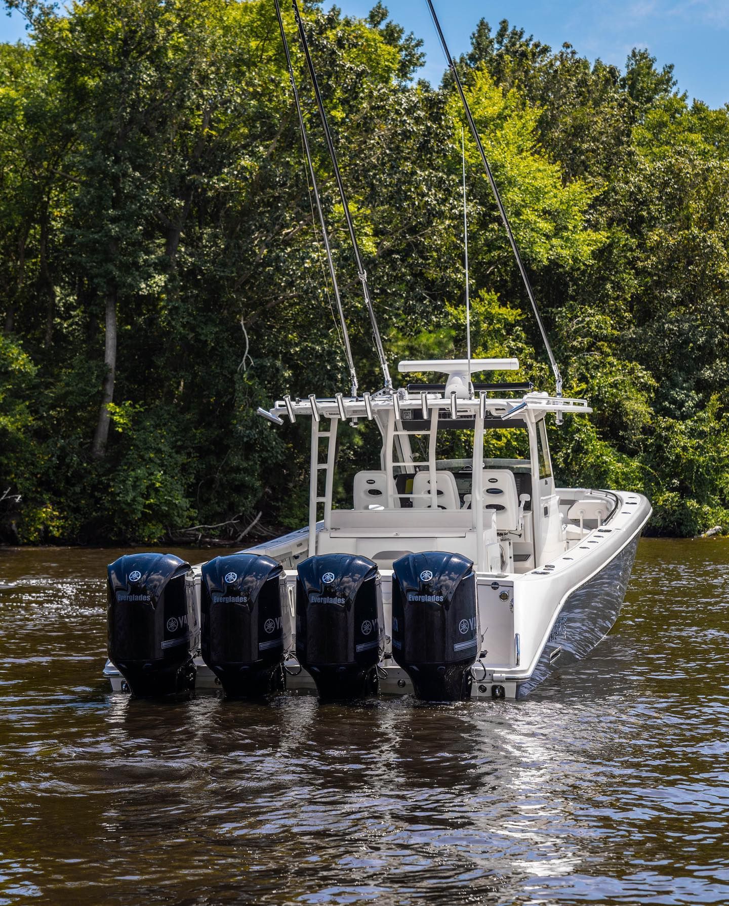 2018 Everglades Boats 435 in Florence, South Carolina - Photo 4