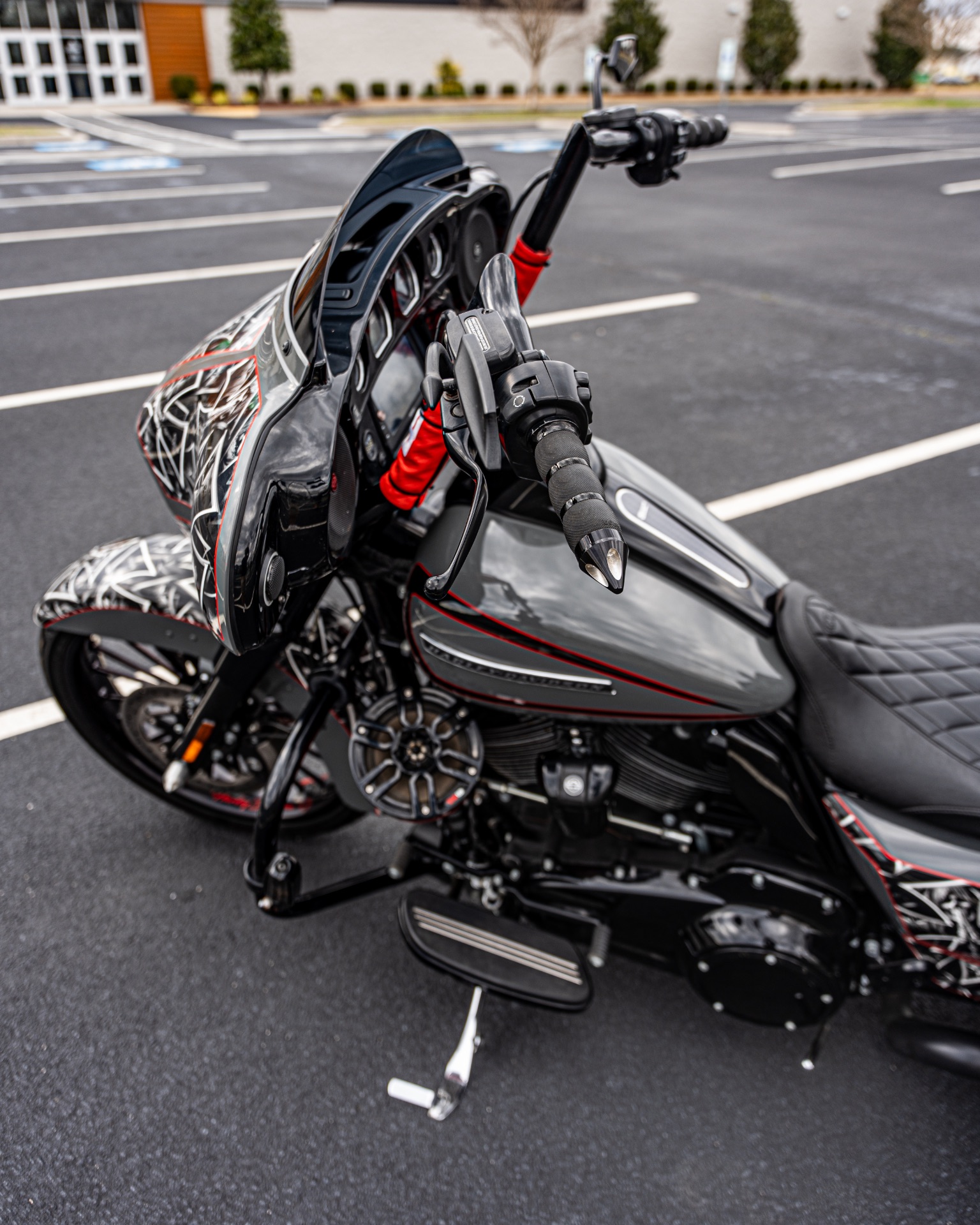 2018 Harley-Davidson Street Glide® Special in Florence, South Carolina - Photo 12