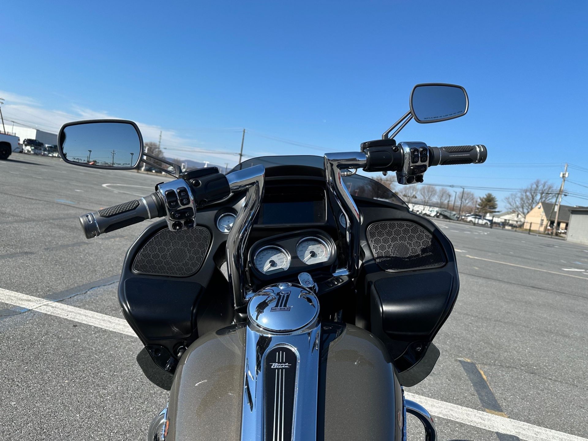 2019 Harley-Davidson Road Glide® in Frederick, Maryland - Photo 3