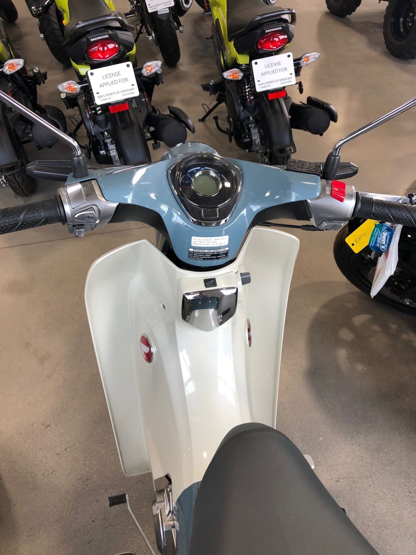 2023 Honda Super Cub C125 ABS in Suamico, Wisconsin - Photo 6