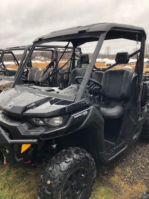 2023 Can-Am Defender XT HD9 in Suamico, Wisconsin - Photo 1