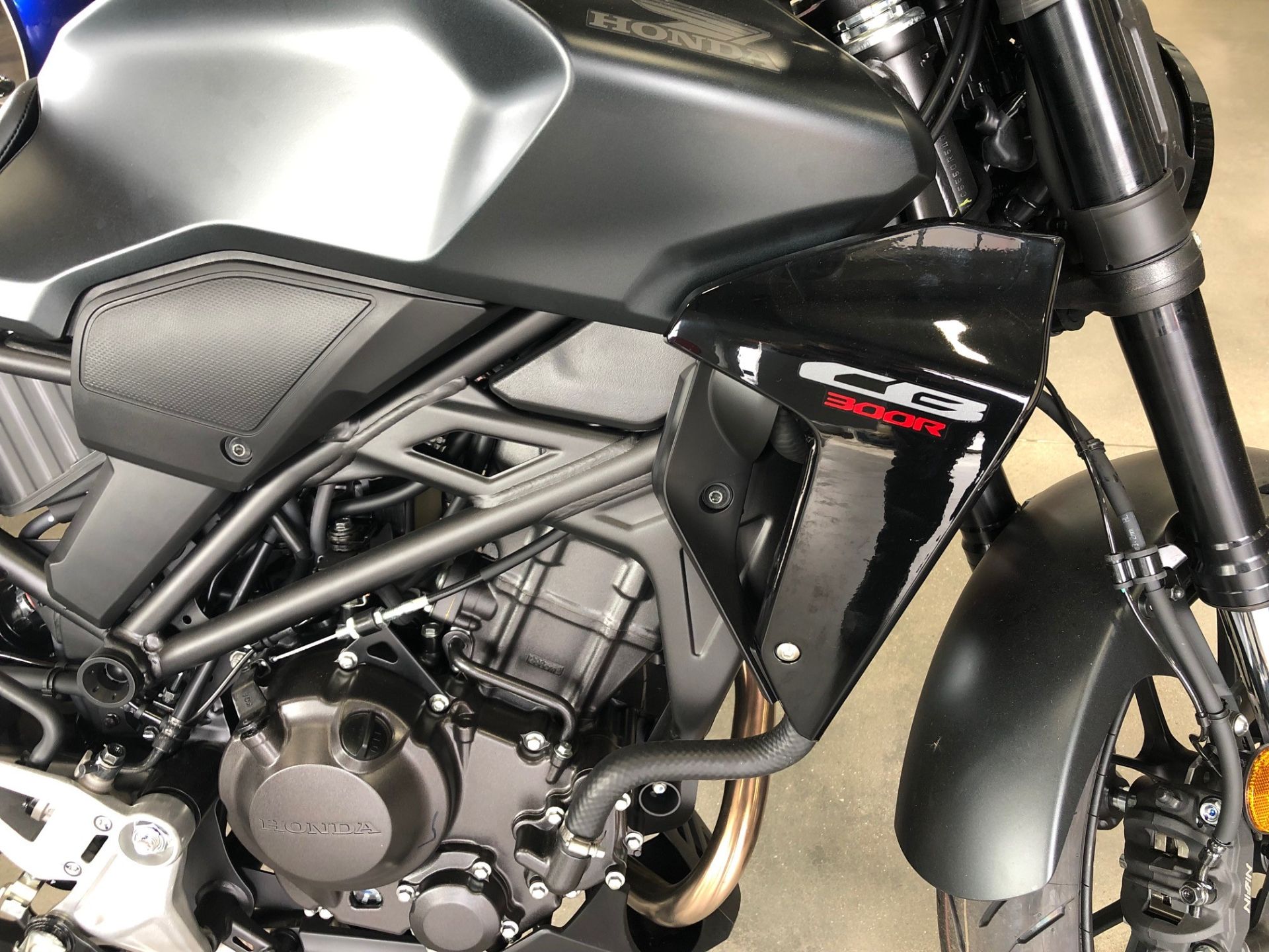 2024 Honda CB300R ABS in Suamico, Wisconsin - Photo 5