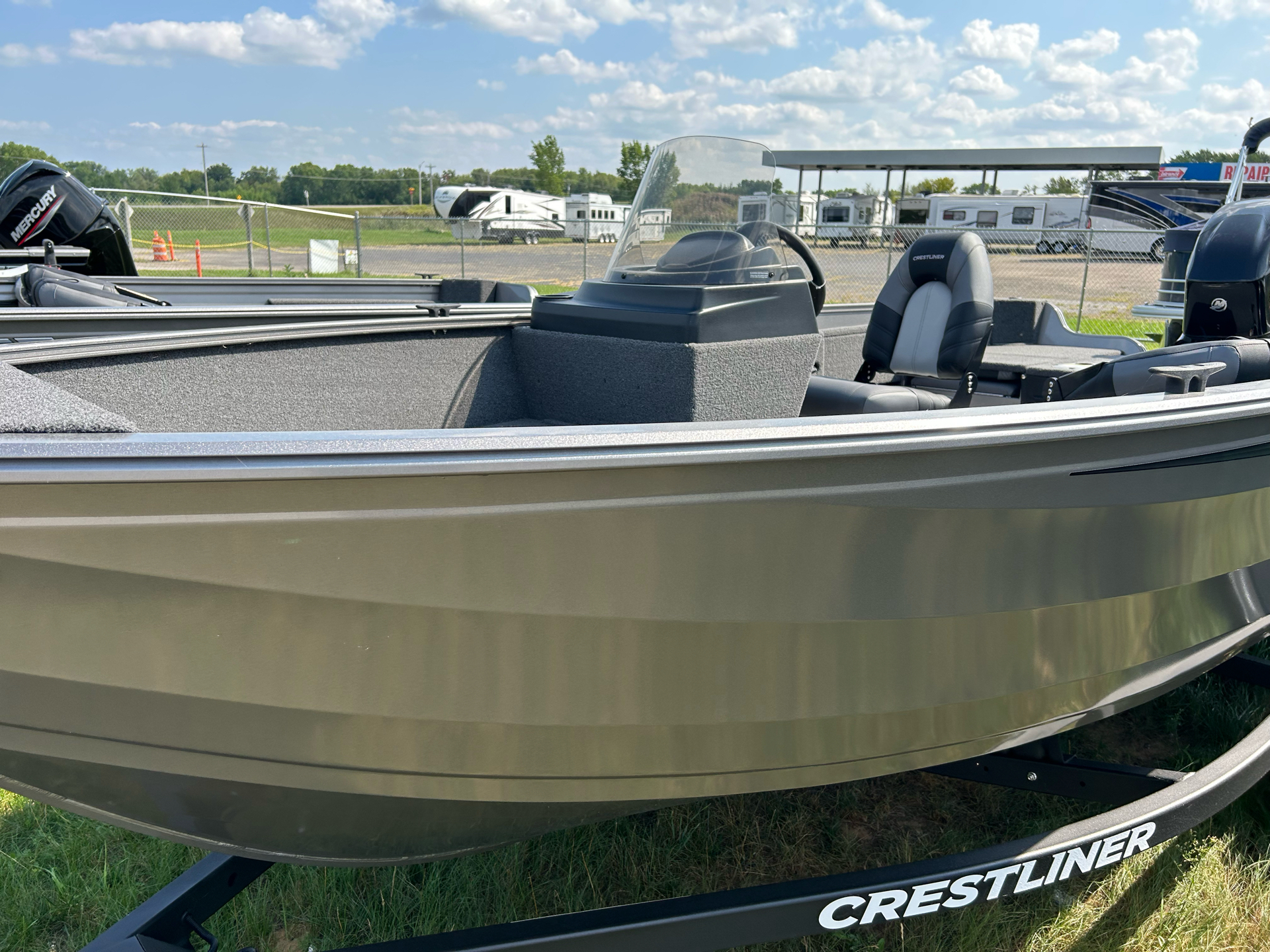 2023 Crestliner 1600 VISION SC in Suamico, Wisconsin - Photo 3