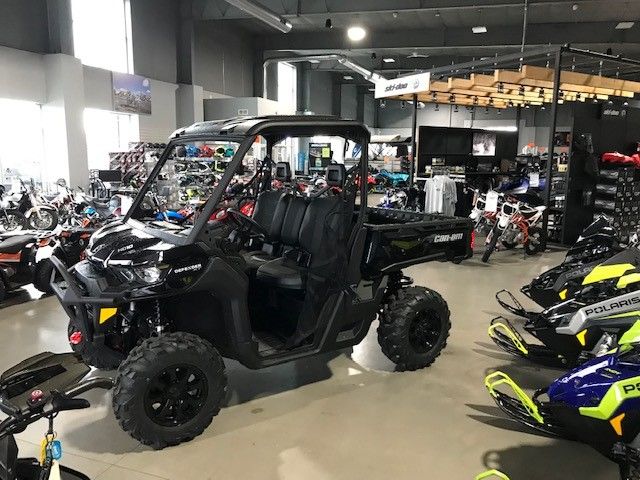 2023 Can-Am Defender XT HD10 in Suamico, Wisconsin - Photo 2