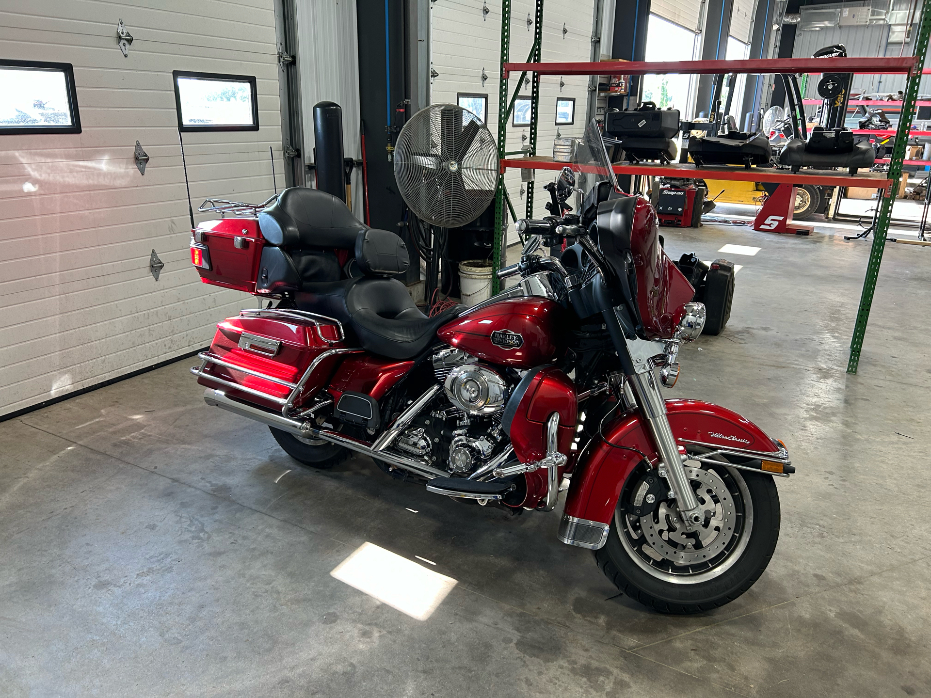 2008 Harley-Davidson ELECTRA GLIDE ULTRA CLASSIC in Suamico, Wisconsin - Photo 2