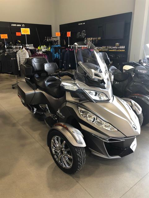 2014 Can-Am Spyder® RT Limited in Suamico, Wisconsin - Photo 1