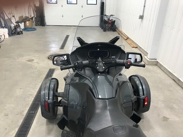 2018 Can-Am SPYDER RT LTD in Suamico, Wisconsin - Photo 4