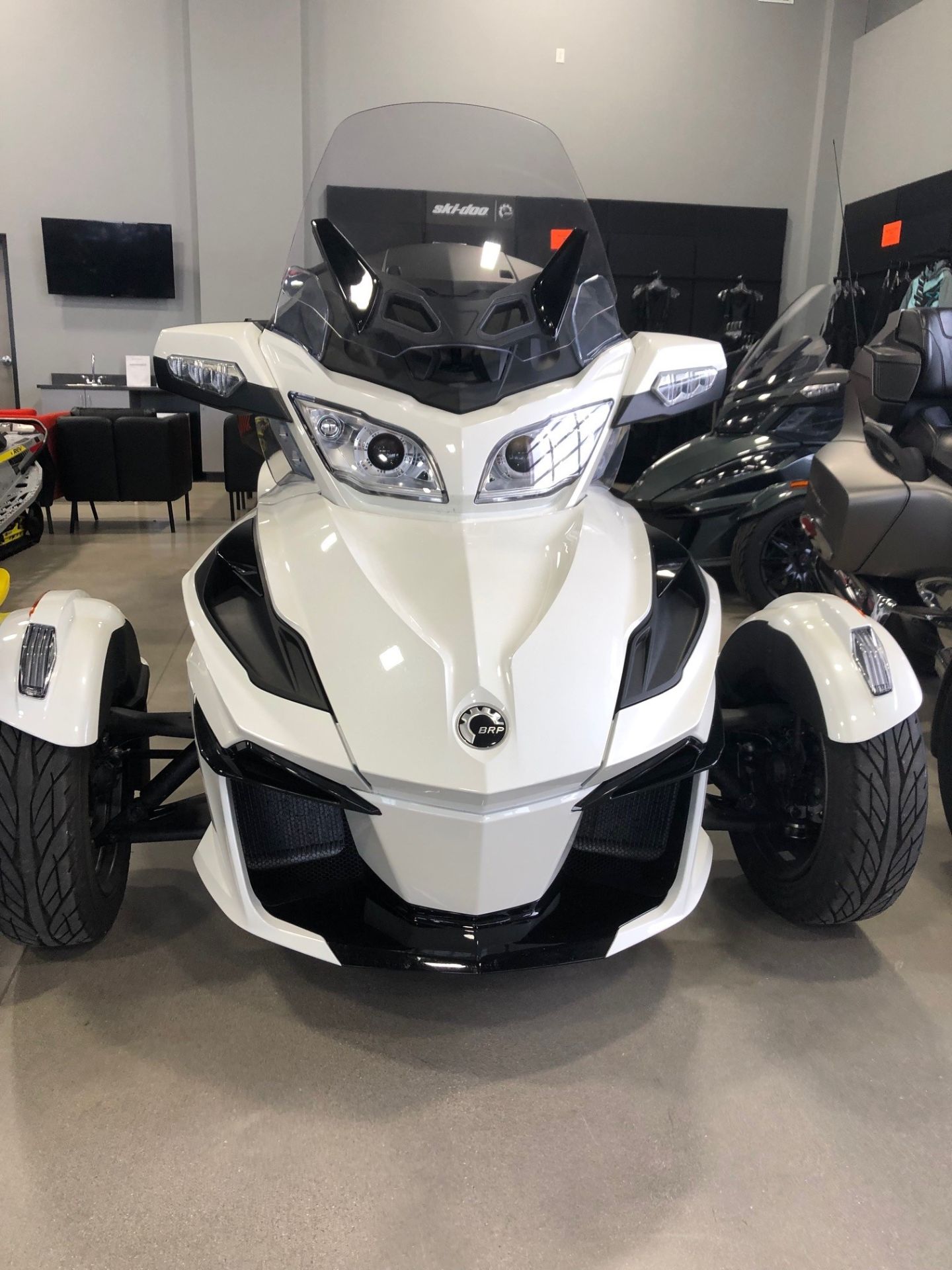2019 Can-Am Spyder RT in Suamico, Wisconsin - Photo 1