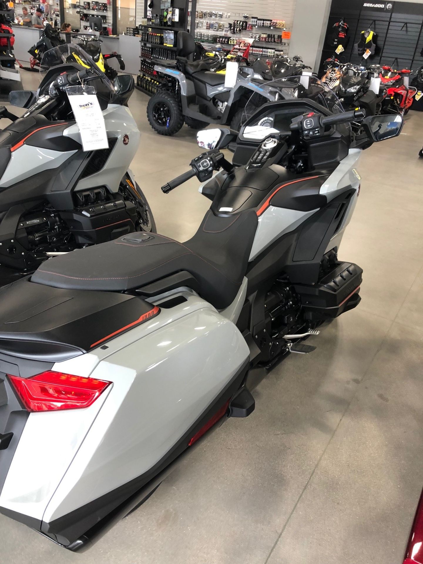 2021 Honda Gold Wing in Suamico, Wisconsin - Photo 4