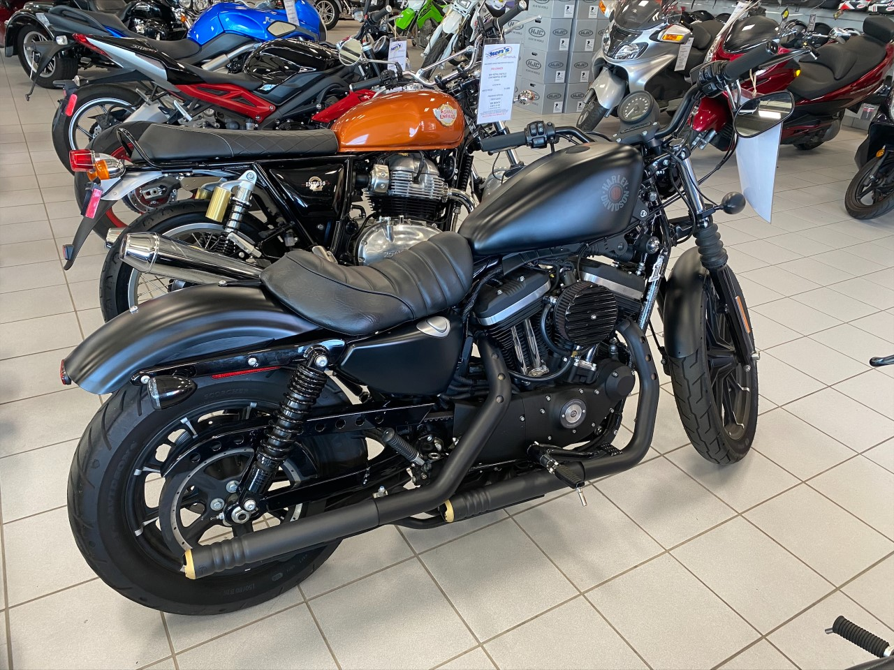 2019 Harley-Davidson Iron 883™ in Kaukauna, Wisconsin - Photo 2