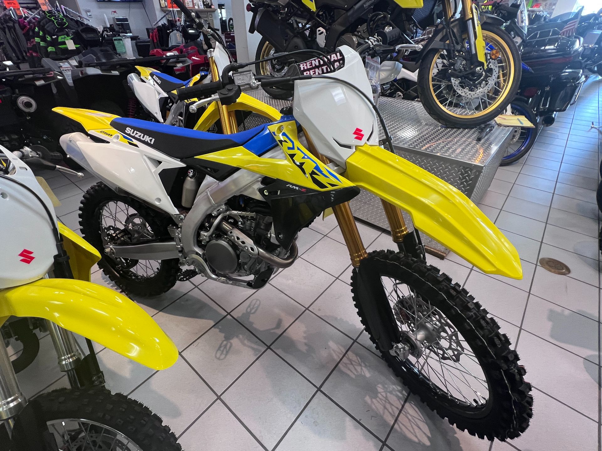 2024 Suzuki RM-Z250 in Kaukauna, Wisconsin - Photo 1