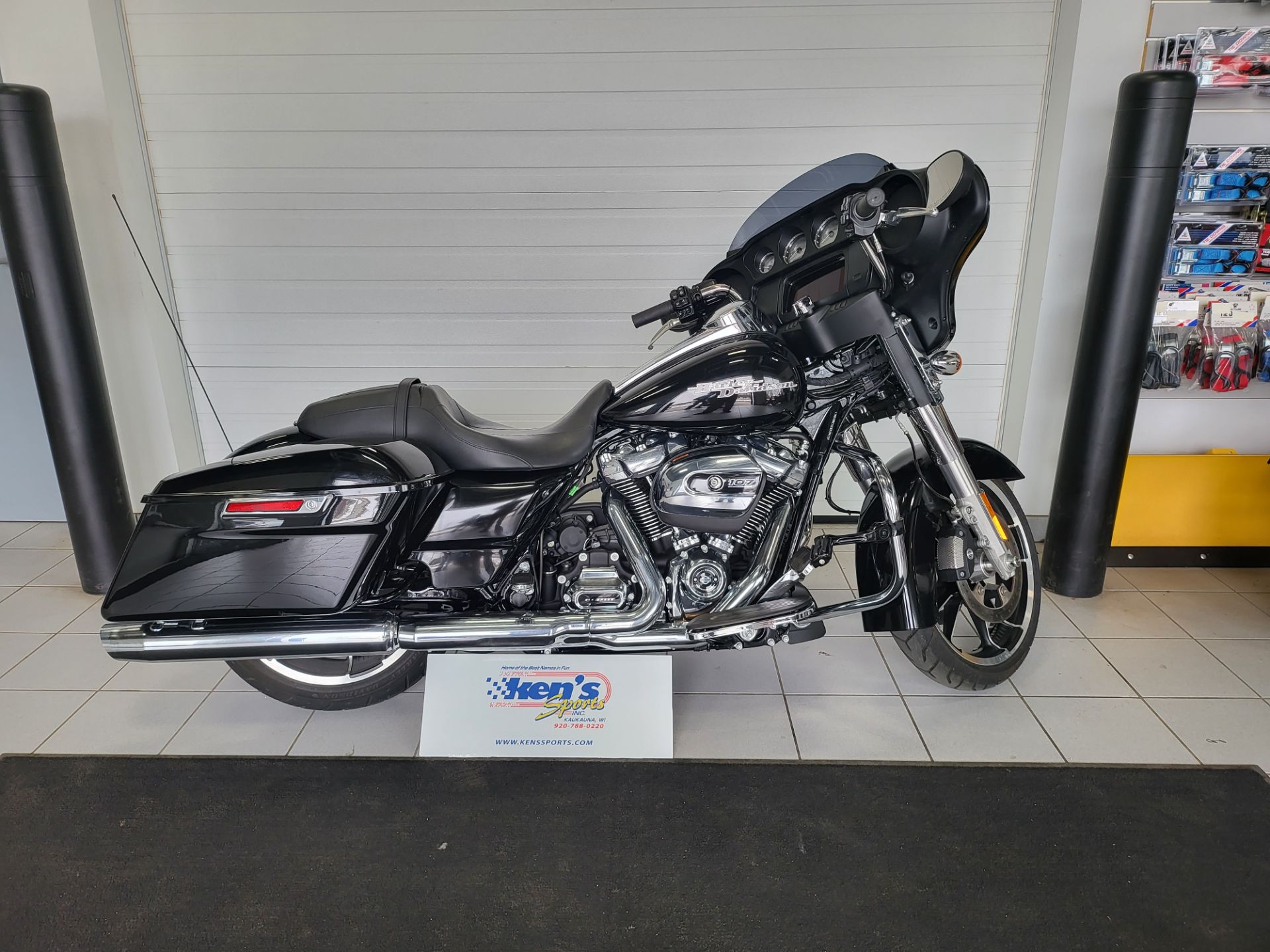 2020 Harley-Davidson Street Glide® in Kaukauna, Wisconsin - Photo 1