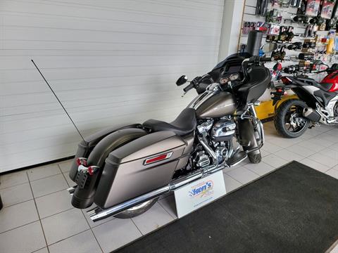 2020 Harley-Davidson Road Glide® in Kaukauna, Wisconsin - Photo 3
