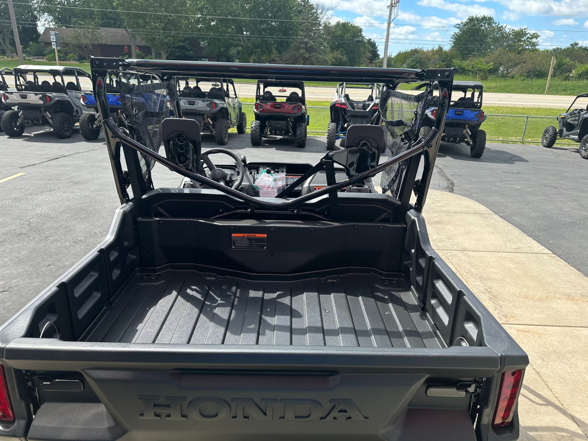 2024 Honda Pioneer 1000 in Kaukauna, Wisconsin - Photo 7