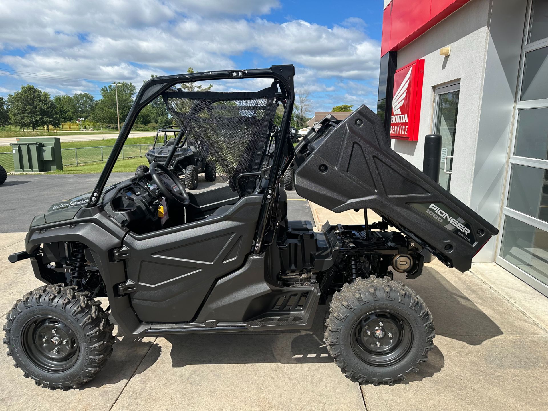 2024 Honda Pioneer 1000 in Kaukauna, Wisconsin - Photo 10